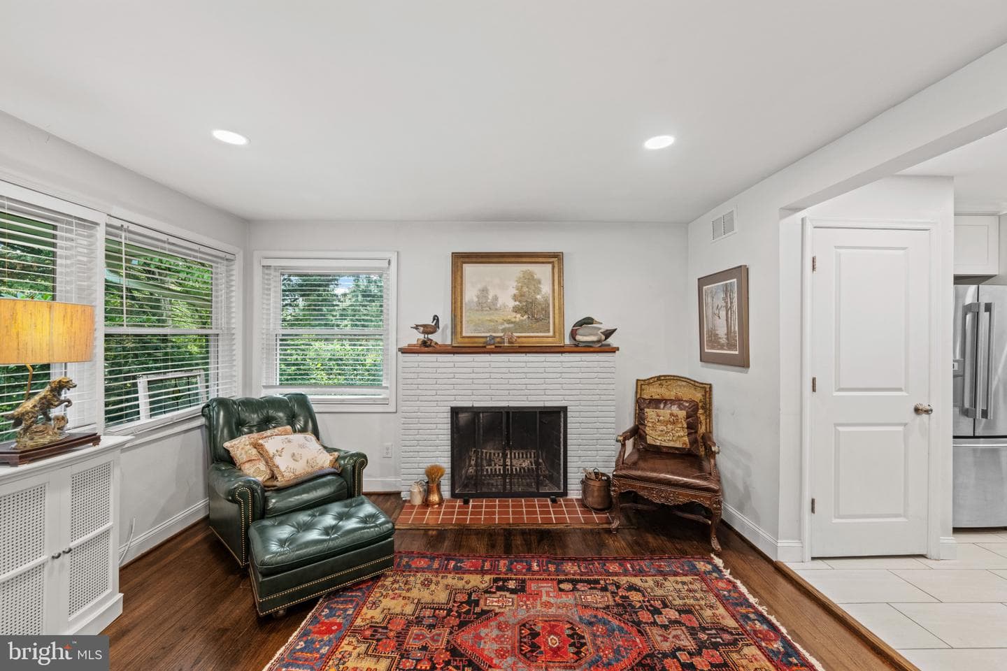803 Joppa Road W photo 16