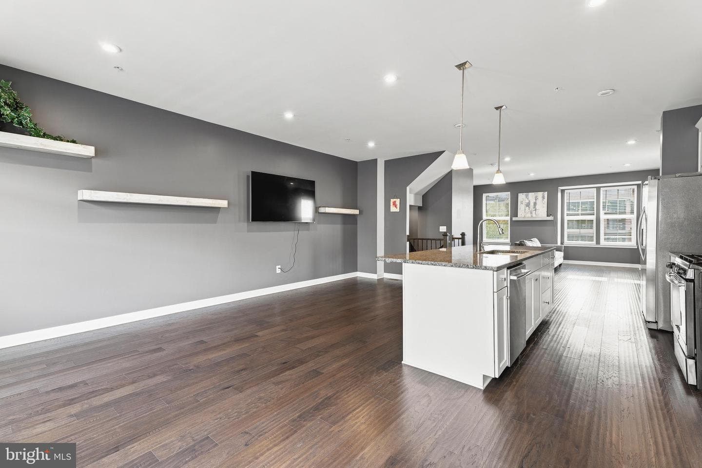 6300 Osterley Street photo 20