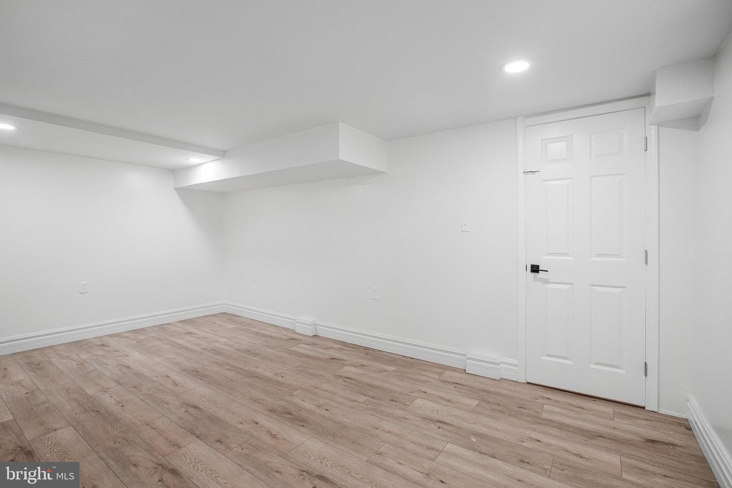 7144 Bexhill photo 13