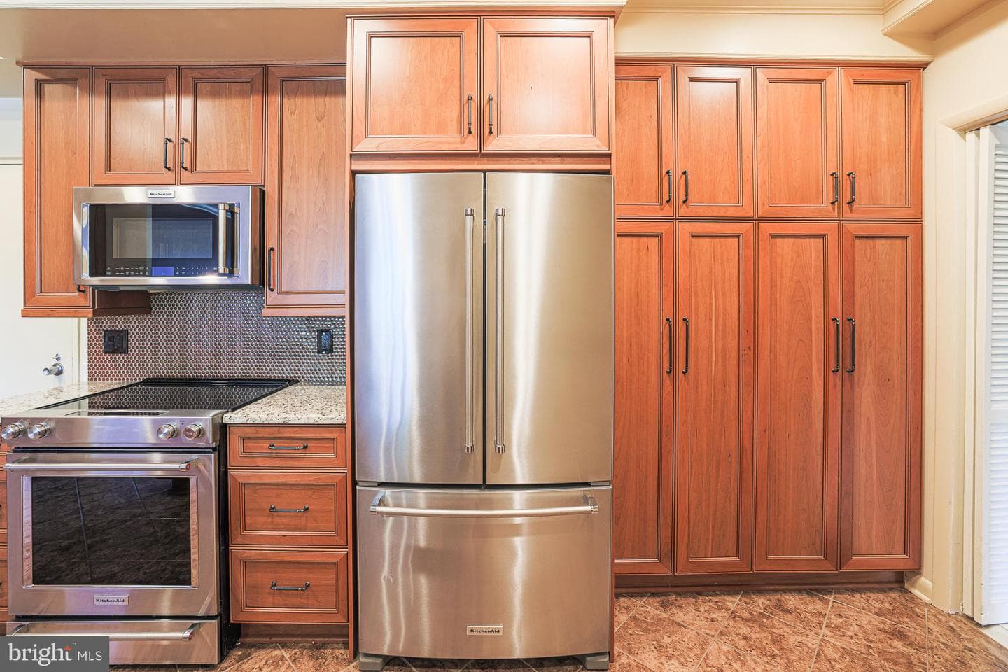 11 Slade Avenue #308 photo 6