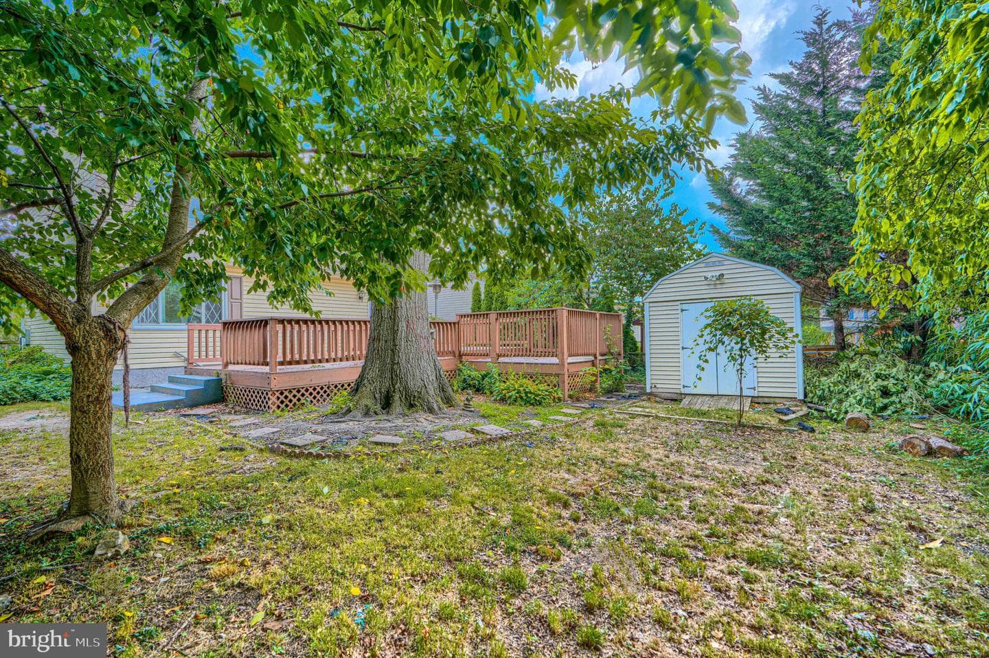 22 Heathrow Manor Court photo 38
