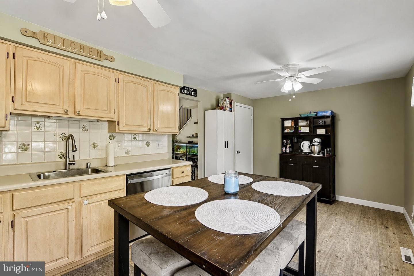 9121 Deviation Road photo 12