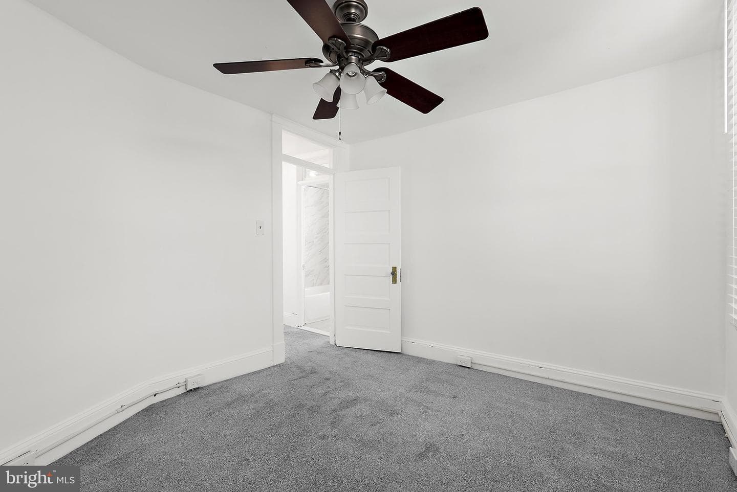 2621 Hillcrest photo 16