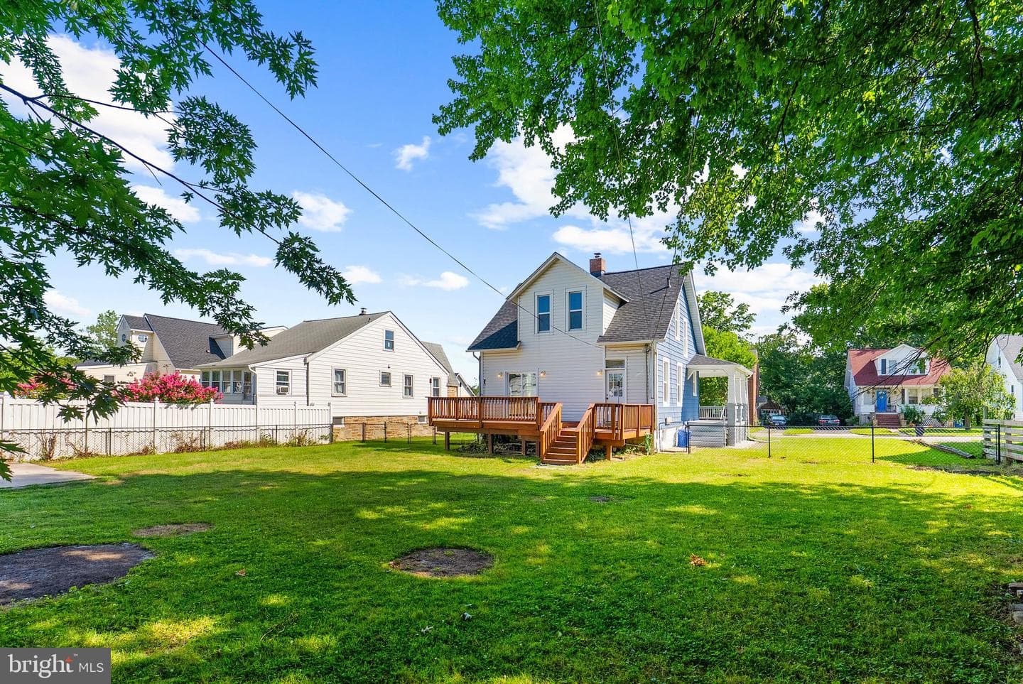 2621 Hillcrest photo 19