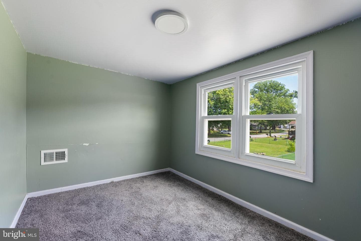 1709 Pin Oak Avenue photo 22