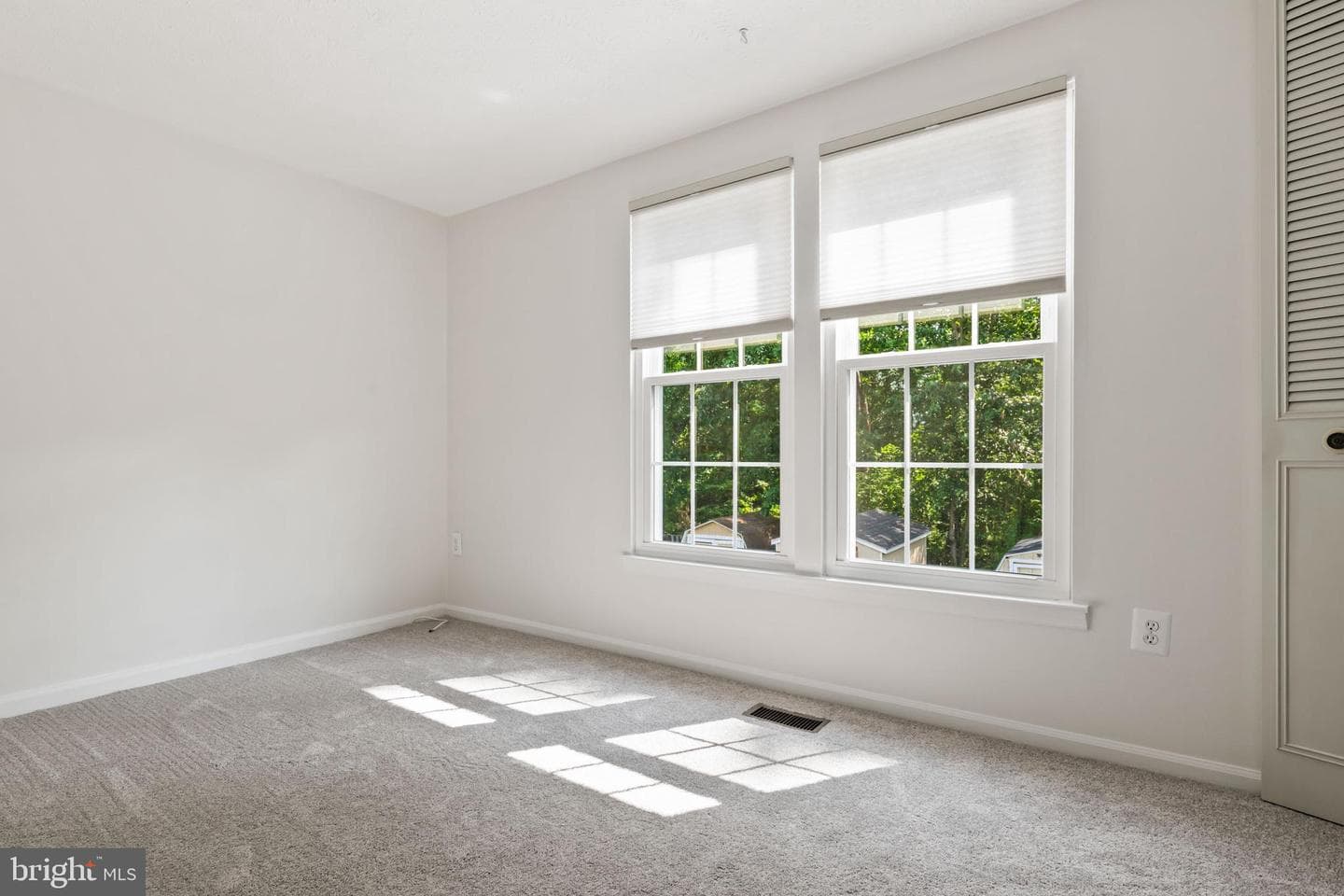 47 Shrewsbury Court photo 24