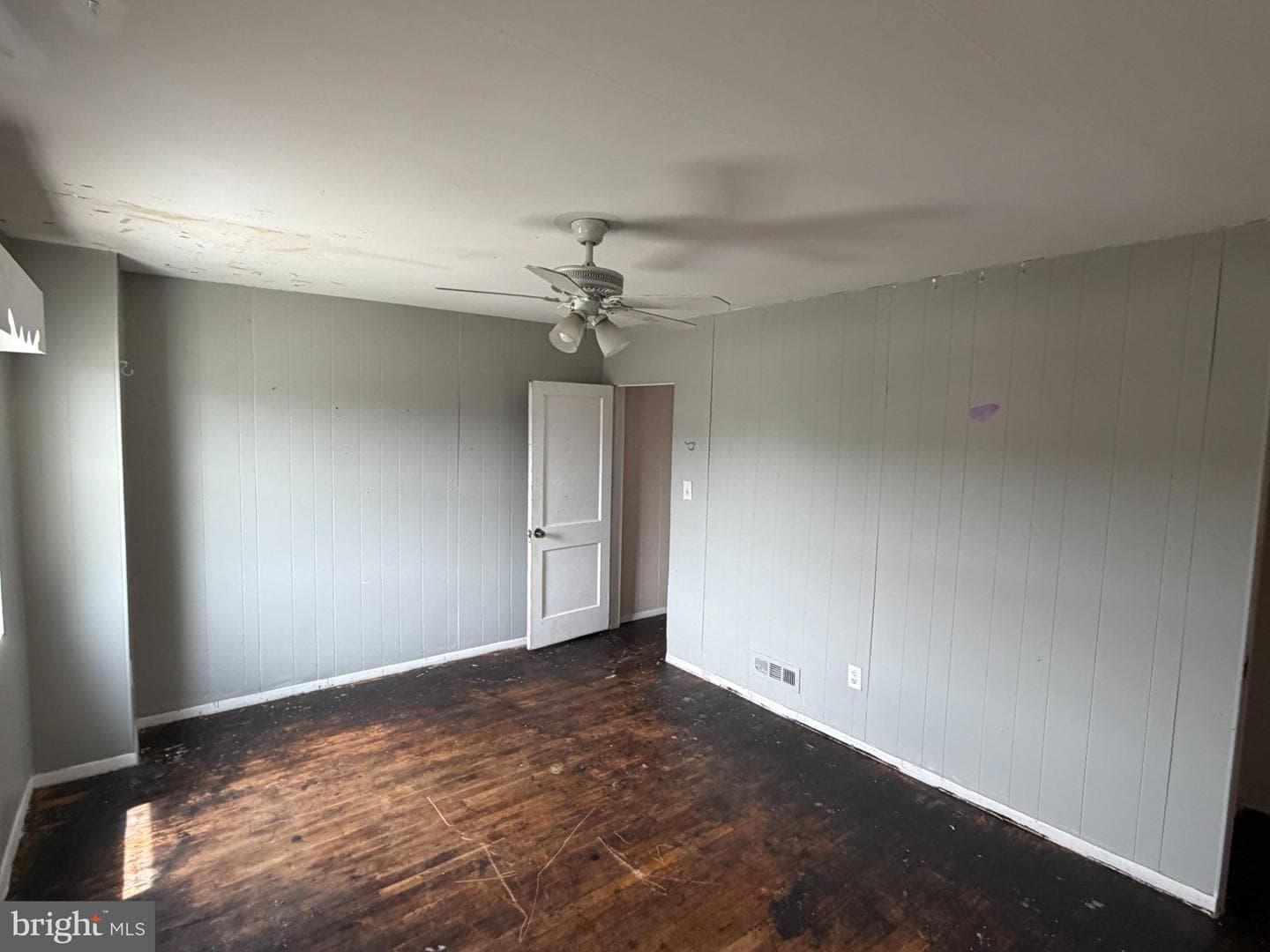 7216 Conley Street photo 7