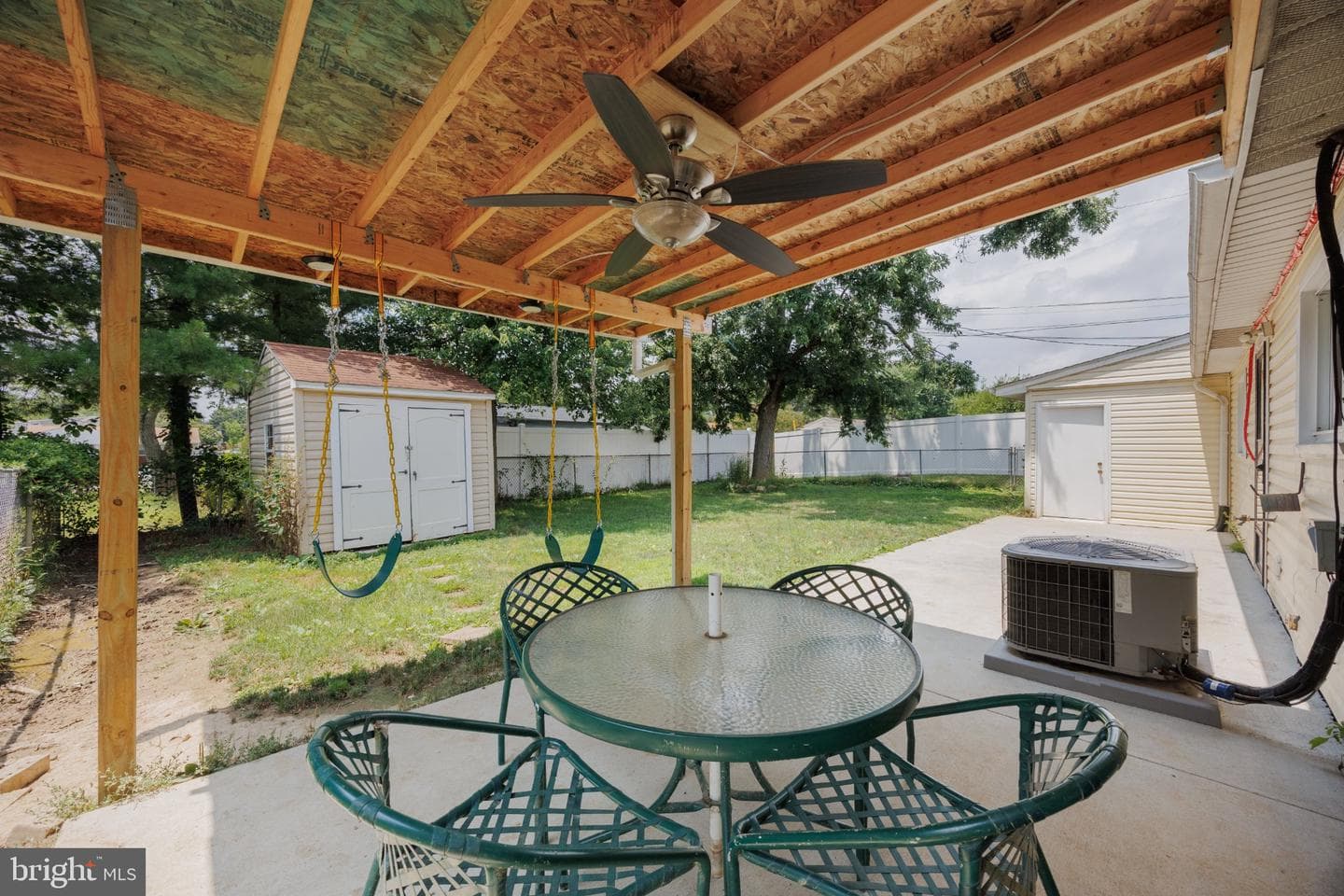 2106 N Rolling Road N photo 20