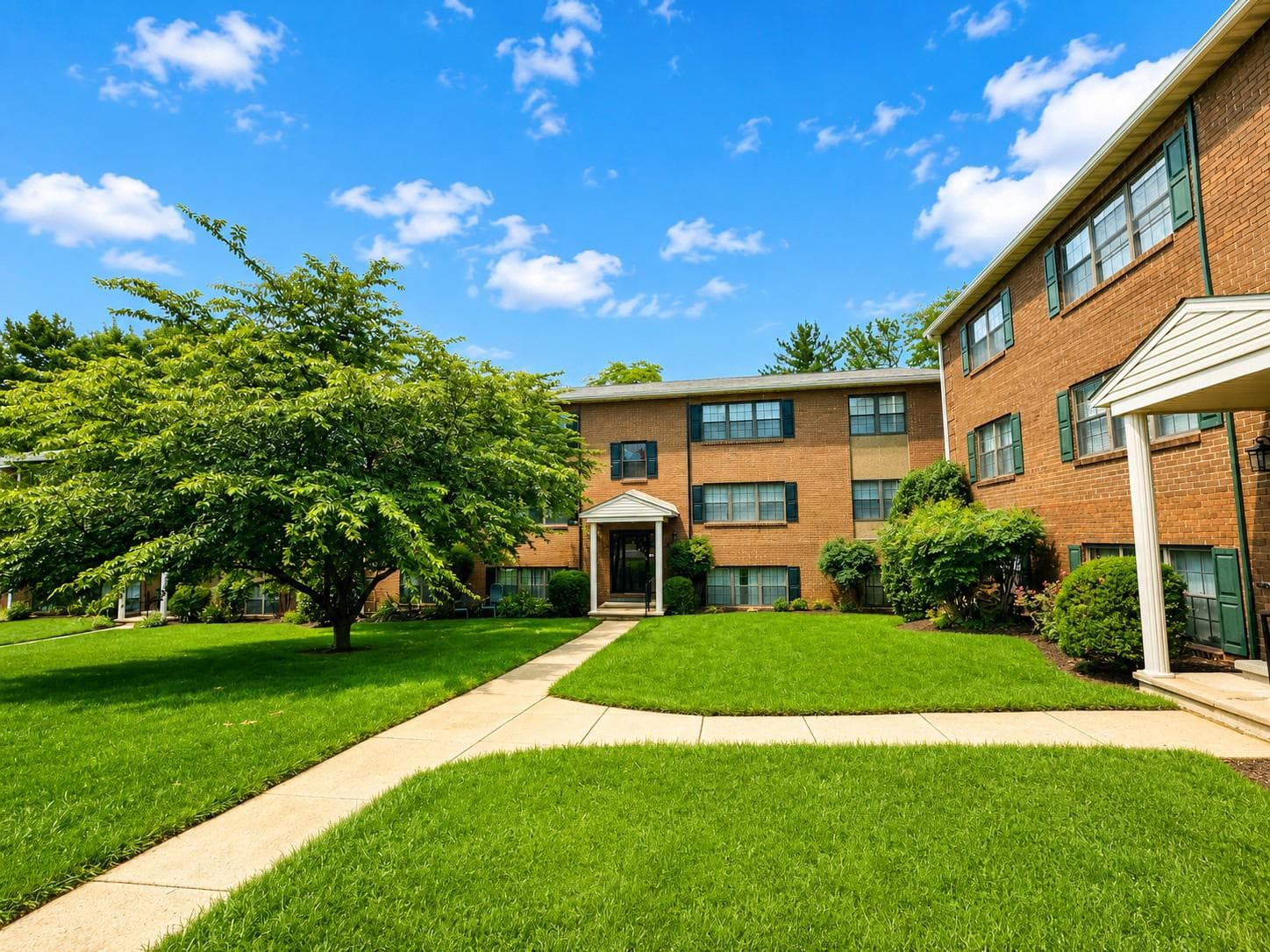 22 Alanbrooke Court #22e photo 3