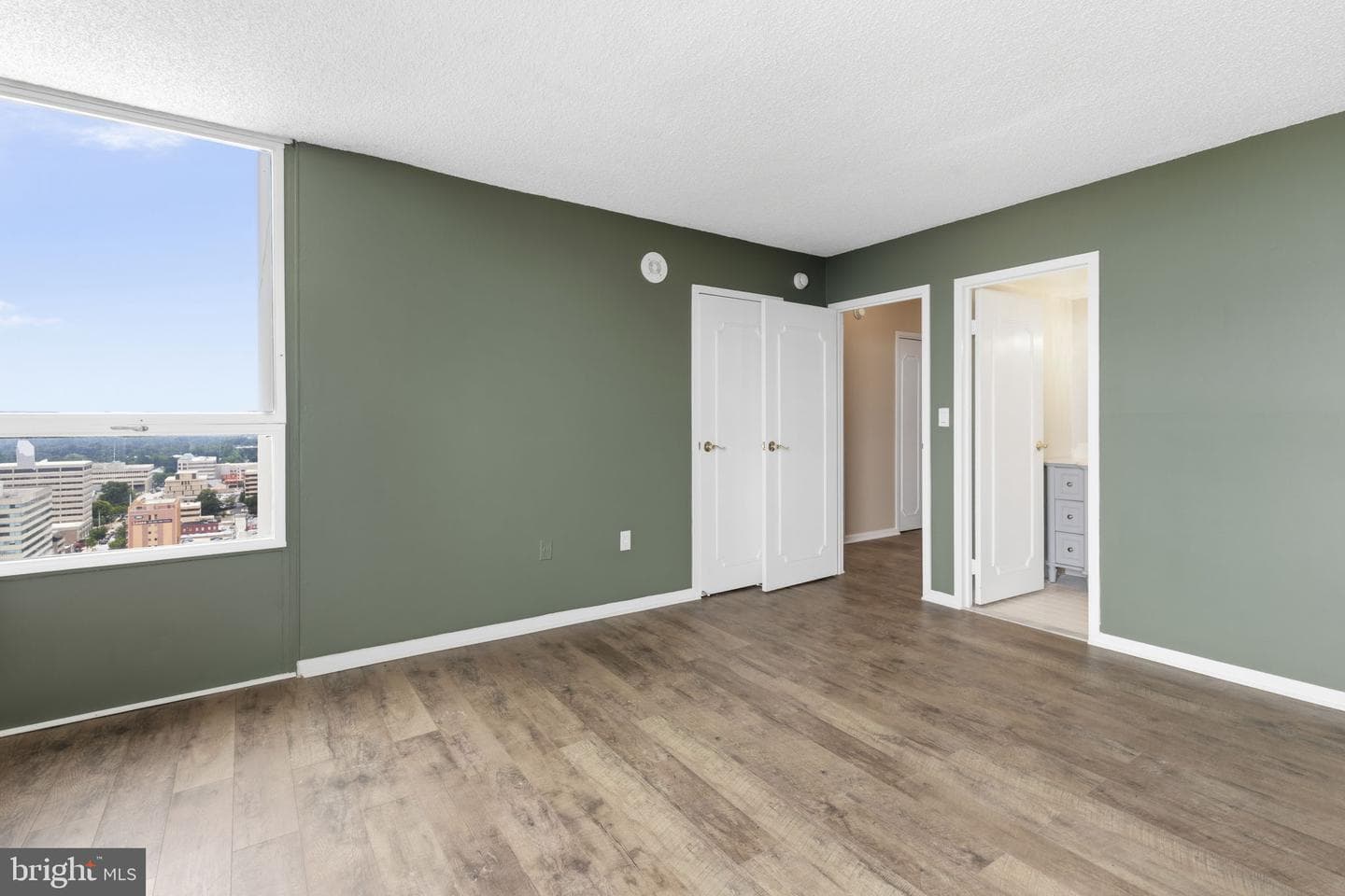205 E Joppa Road #2606 photo 14