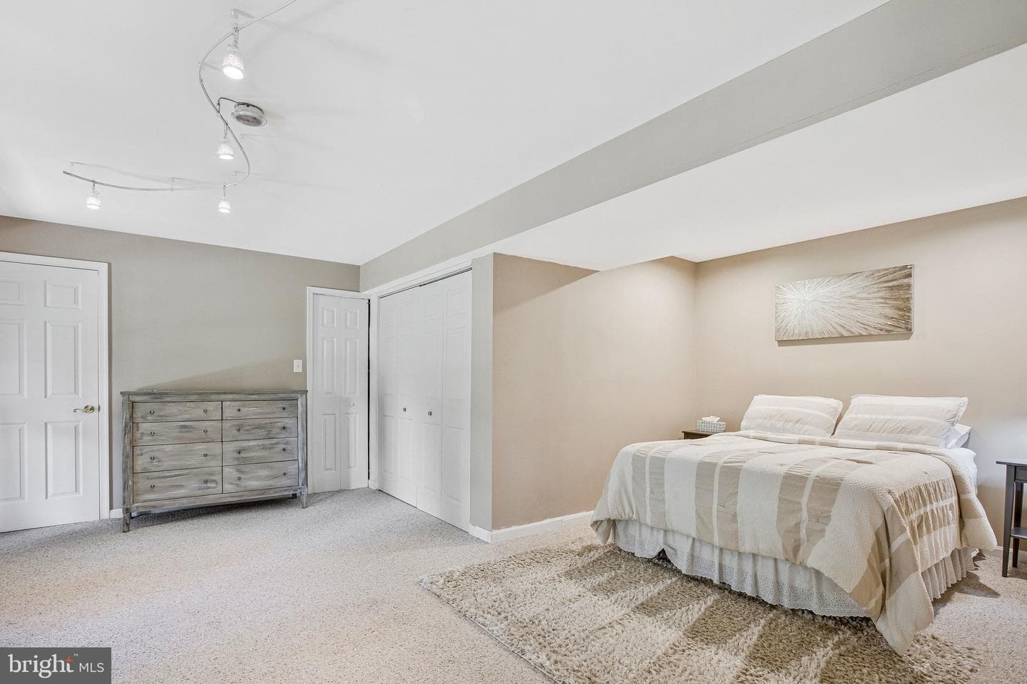 13215 Falls Road photo 23