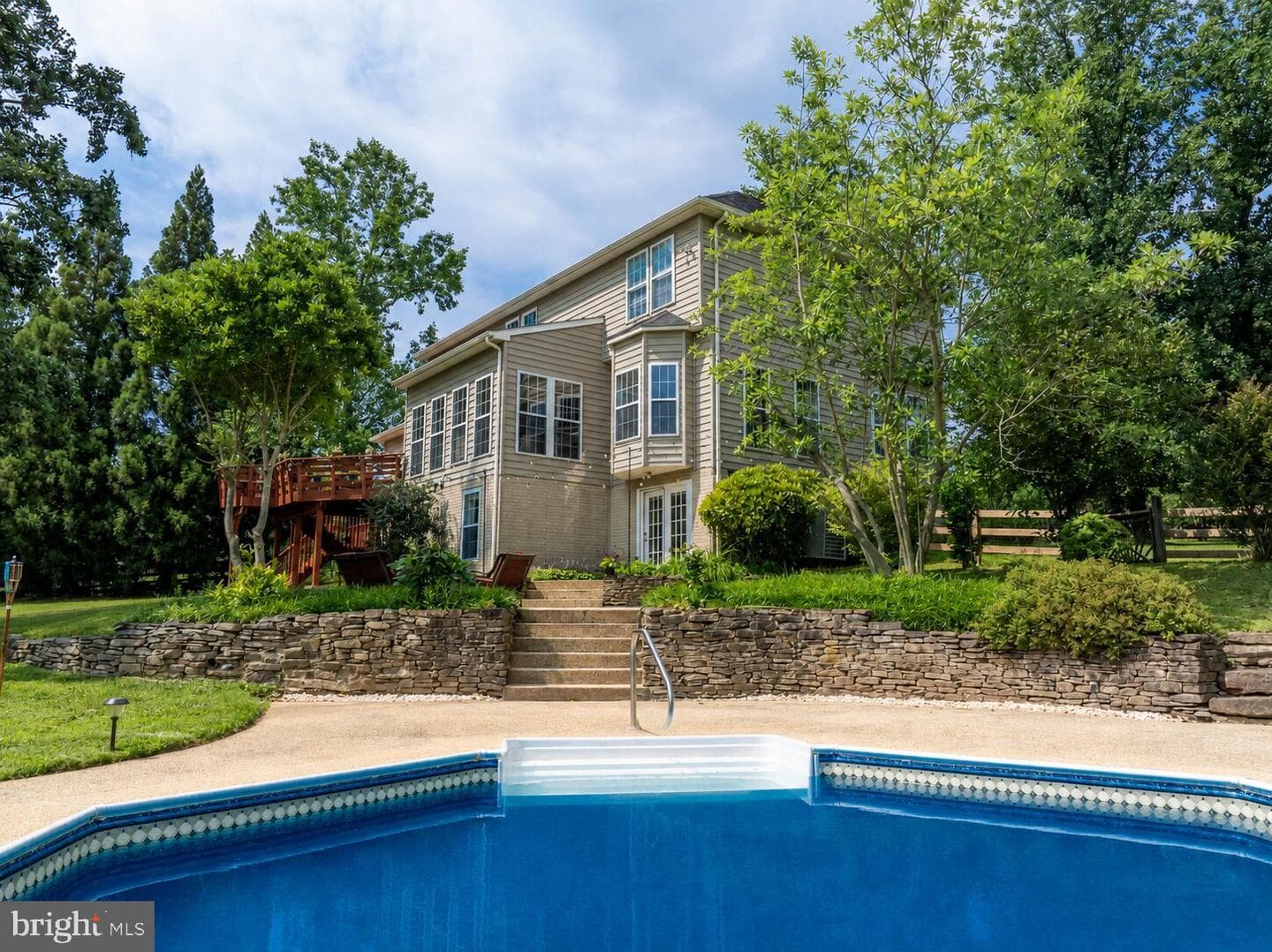 13215 Falls Road photo 3