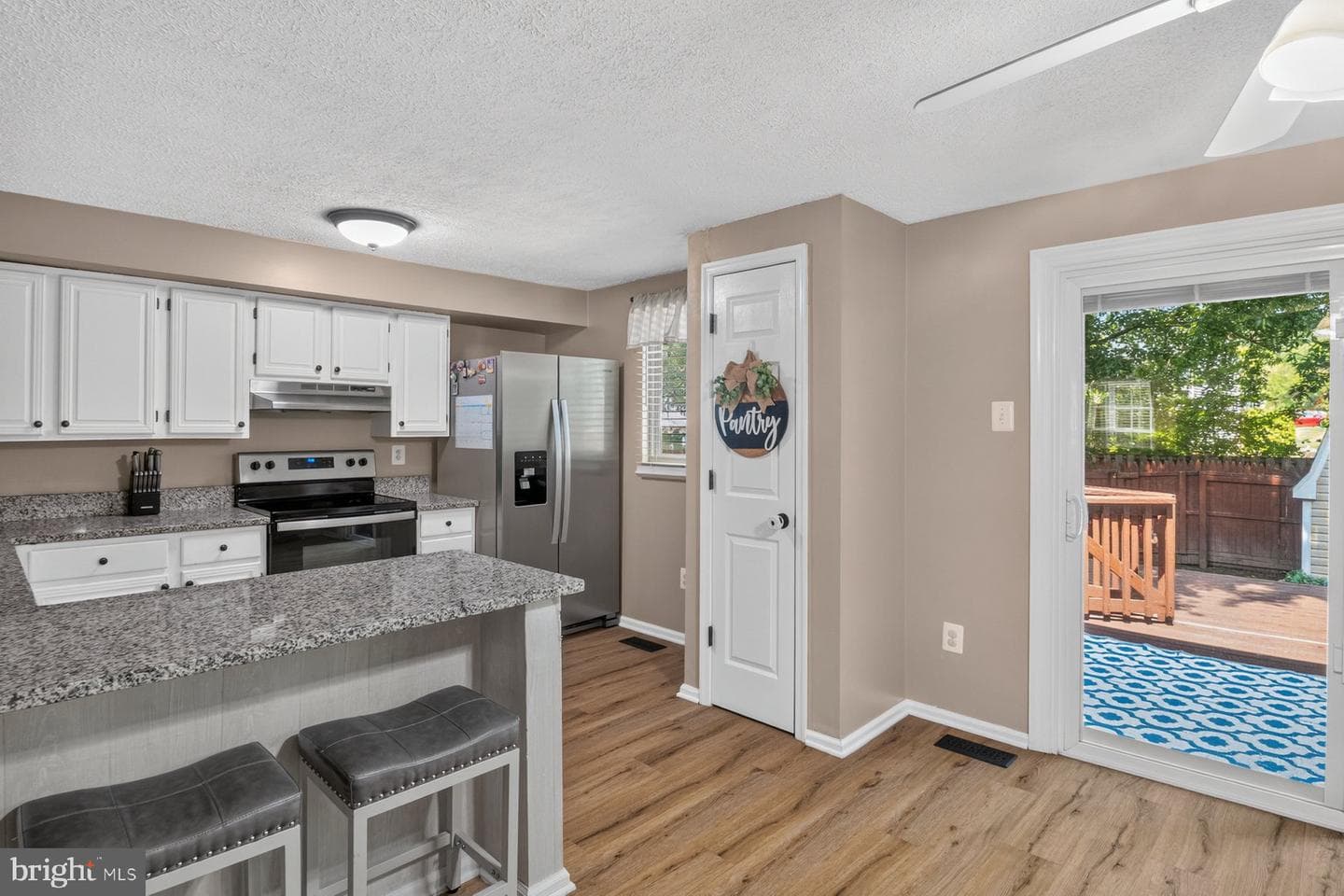 4932 Berryhill Circle photo 7