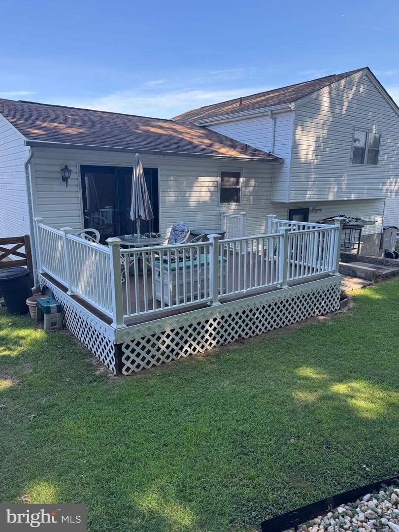 540 Fuselage Avenue photo 15