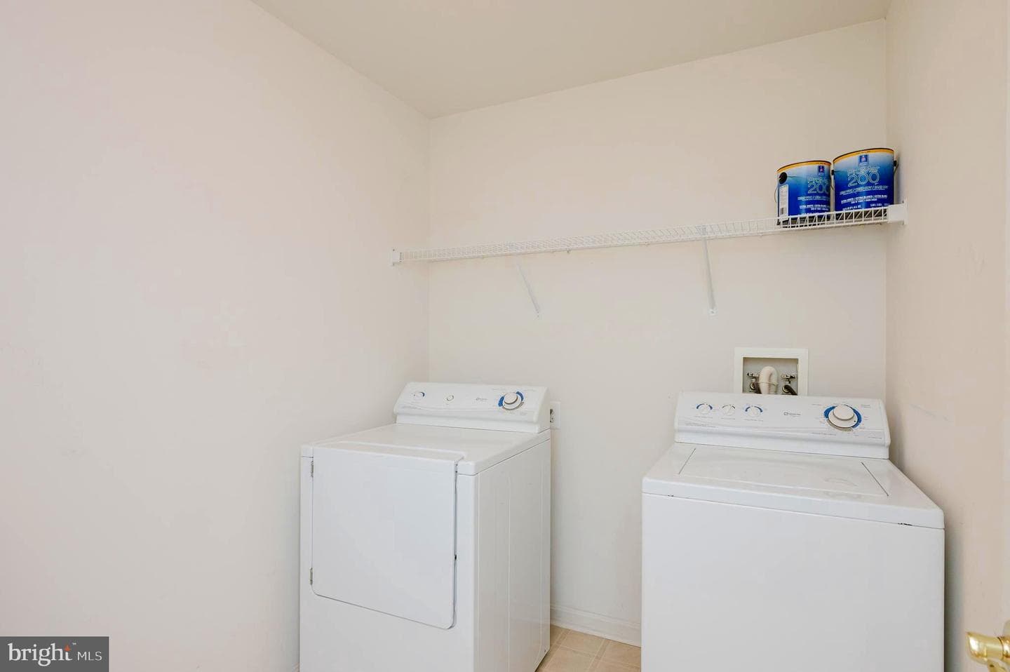 620 Straffan Drive #302 photo 32