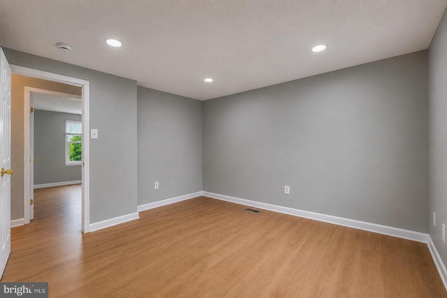 1414 King William Drive photo 19