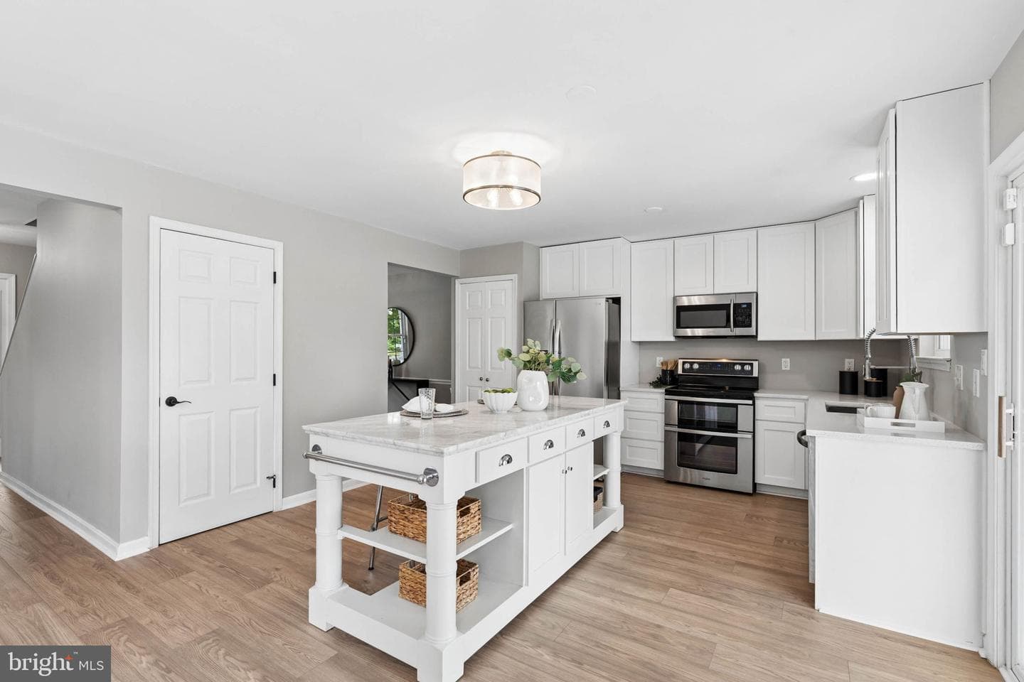 1429 Bellona Avenue photo 4