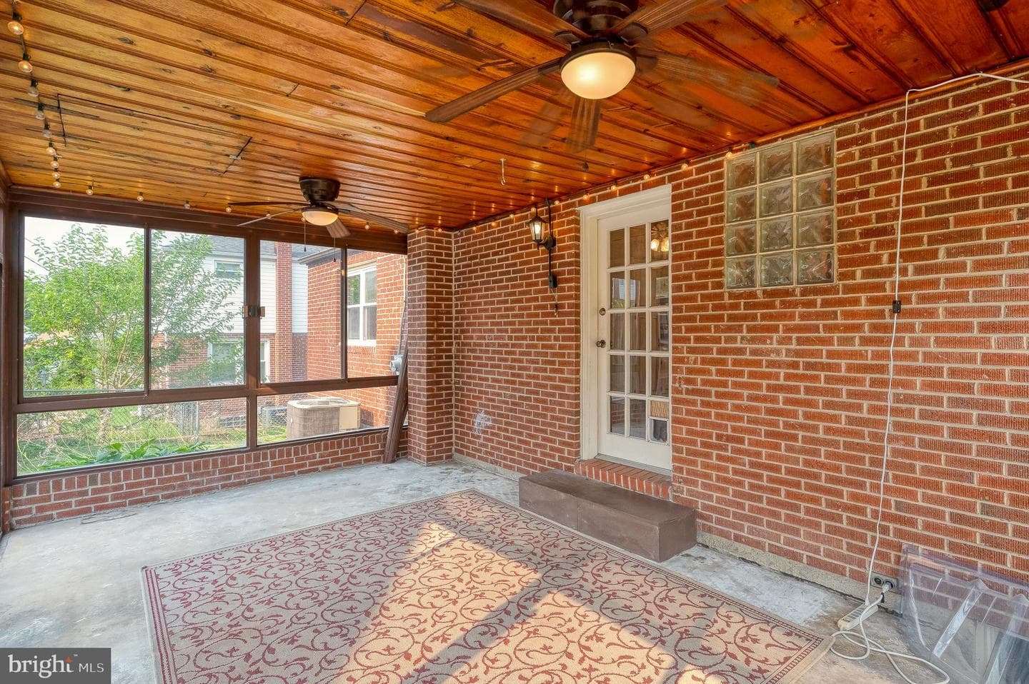 1509 Neighbors Avenue photo 17