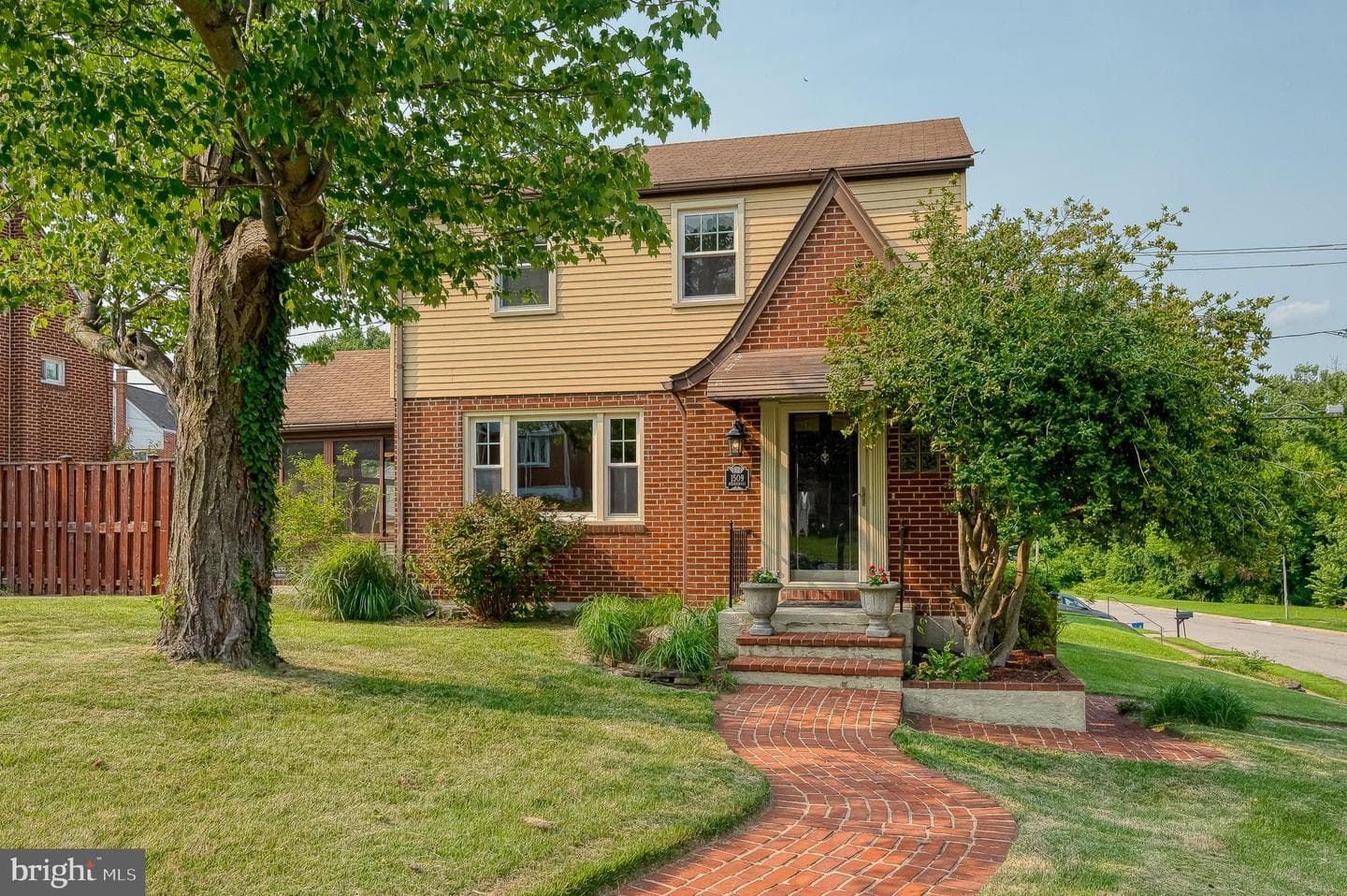 1509 Neighbors Avenue photo 43