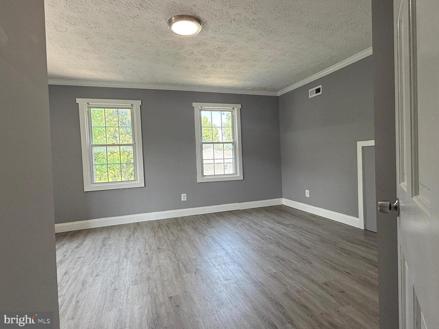7875 Oakdale Avenue photo 22