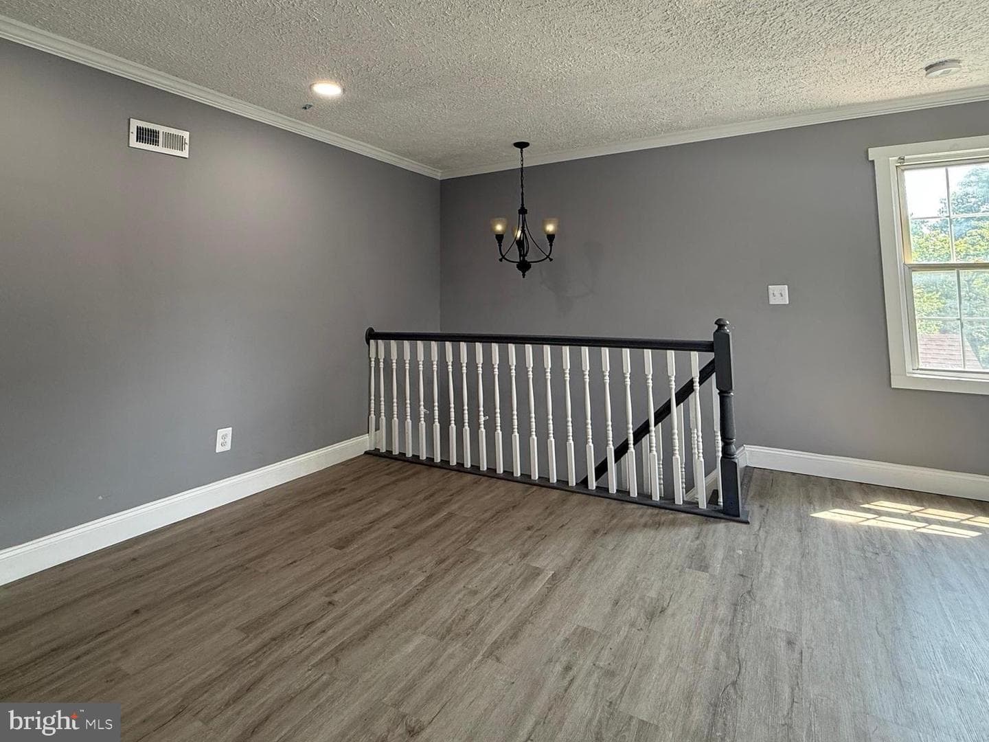 7875 Oakdale Avenue photo 25