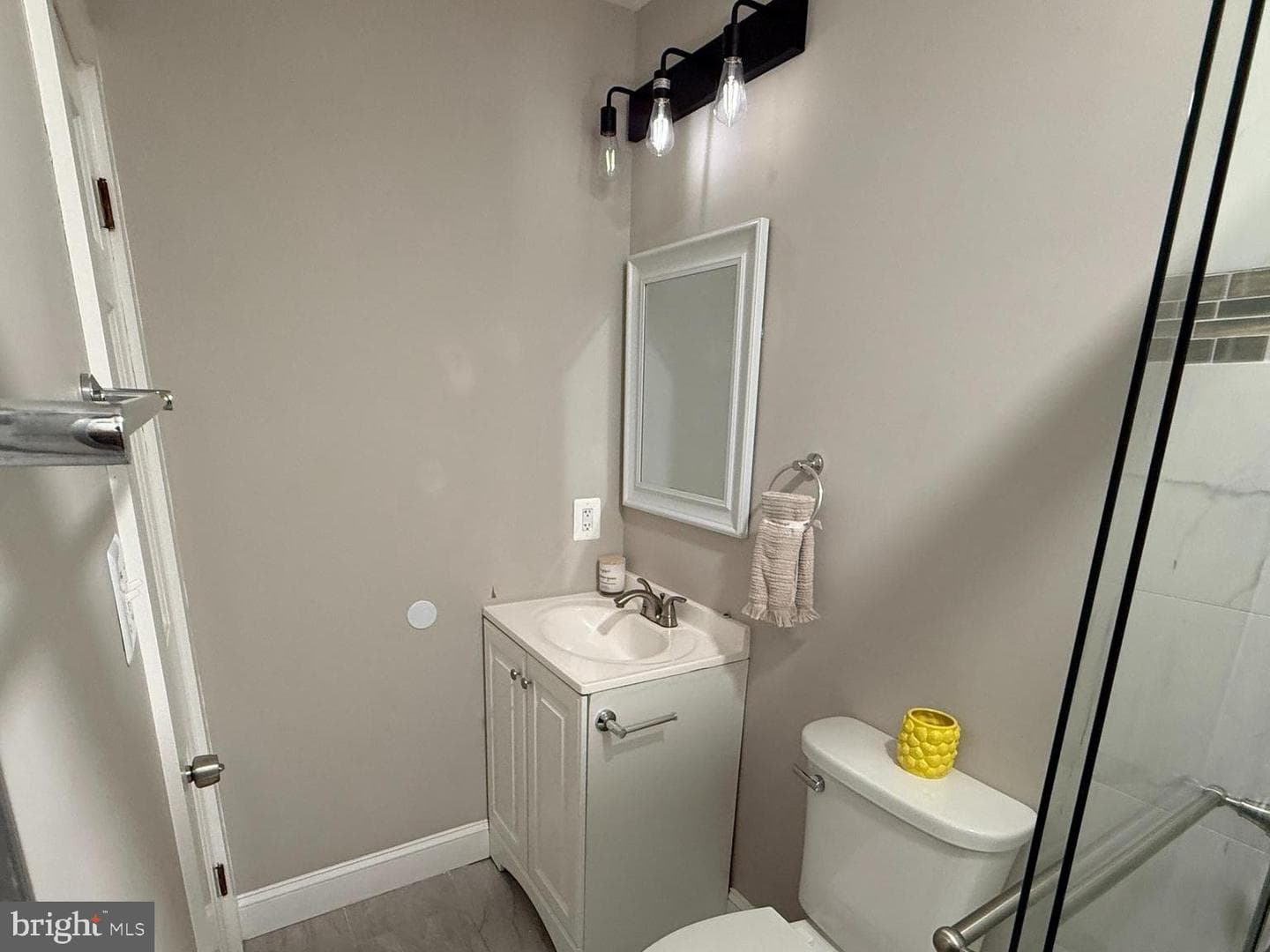 7875 Oakdale Avenue photo 35