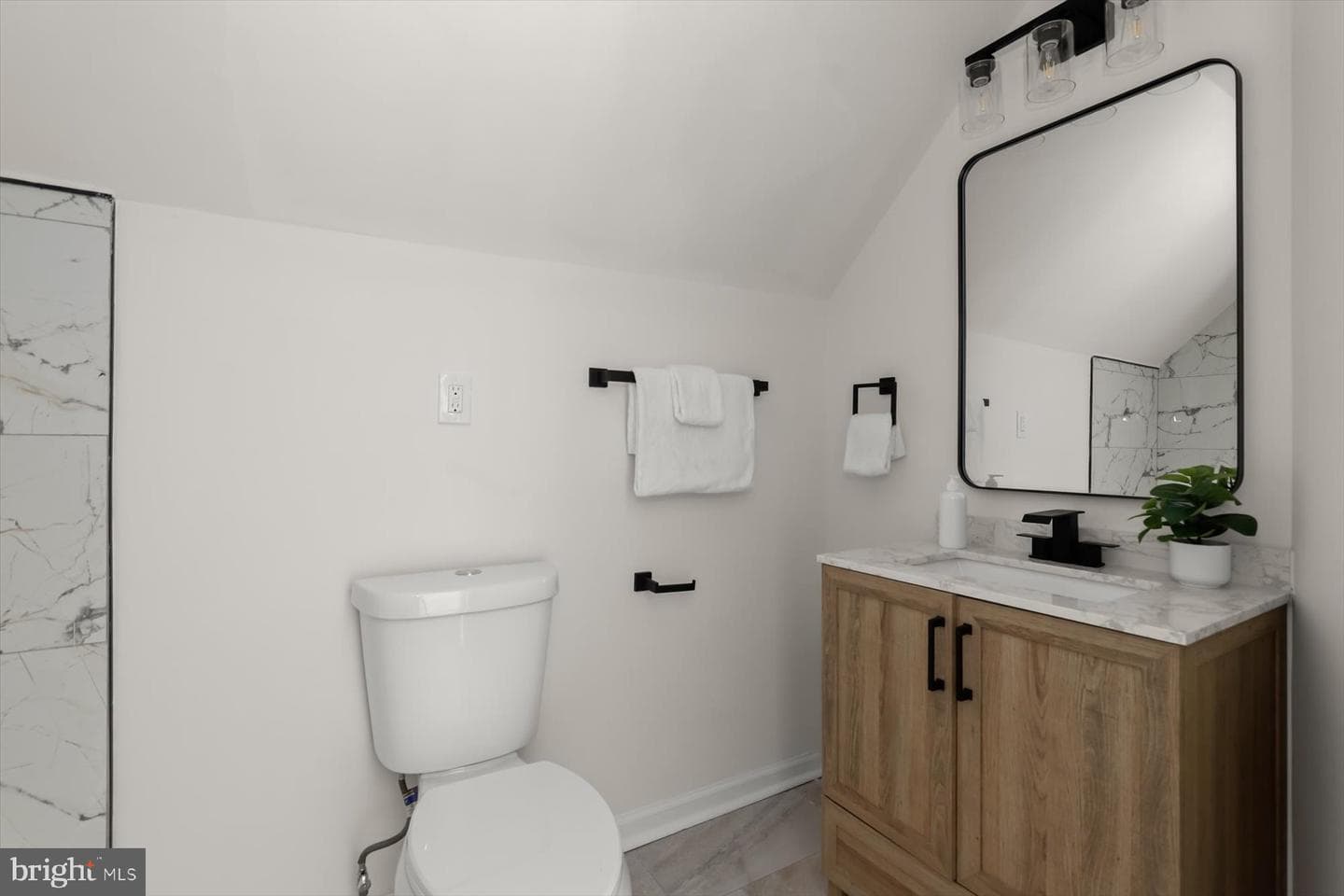 1747 Brookview Road photo 18