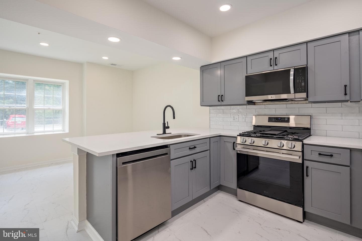 200 Belmont Forest Court #101 photo 12