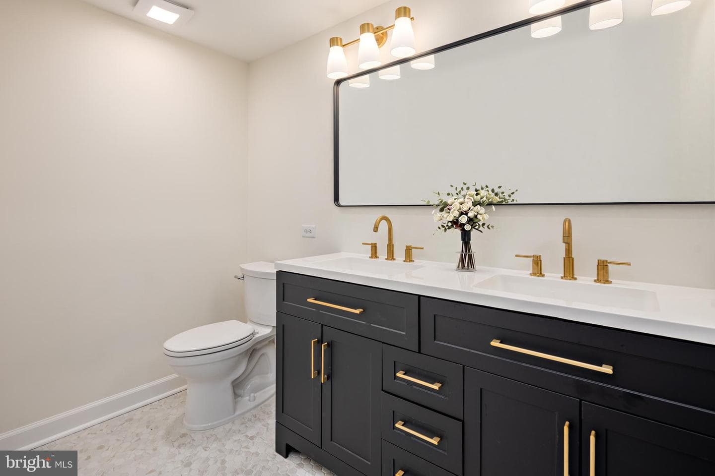 200 Belmont Forest Court #101 photo 22