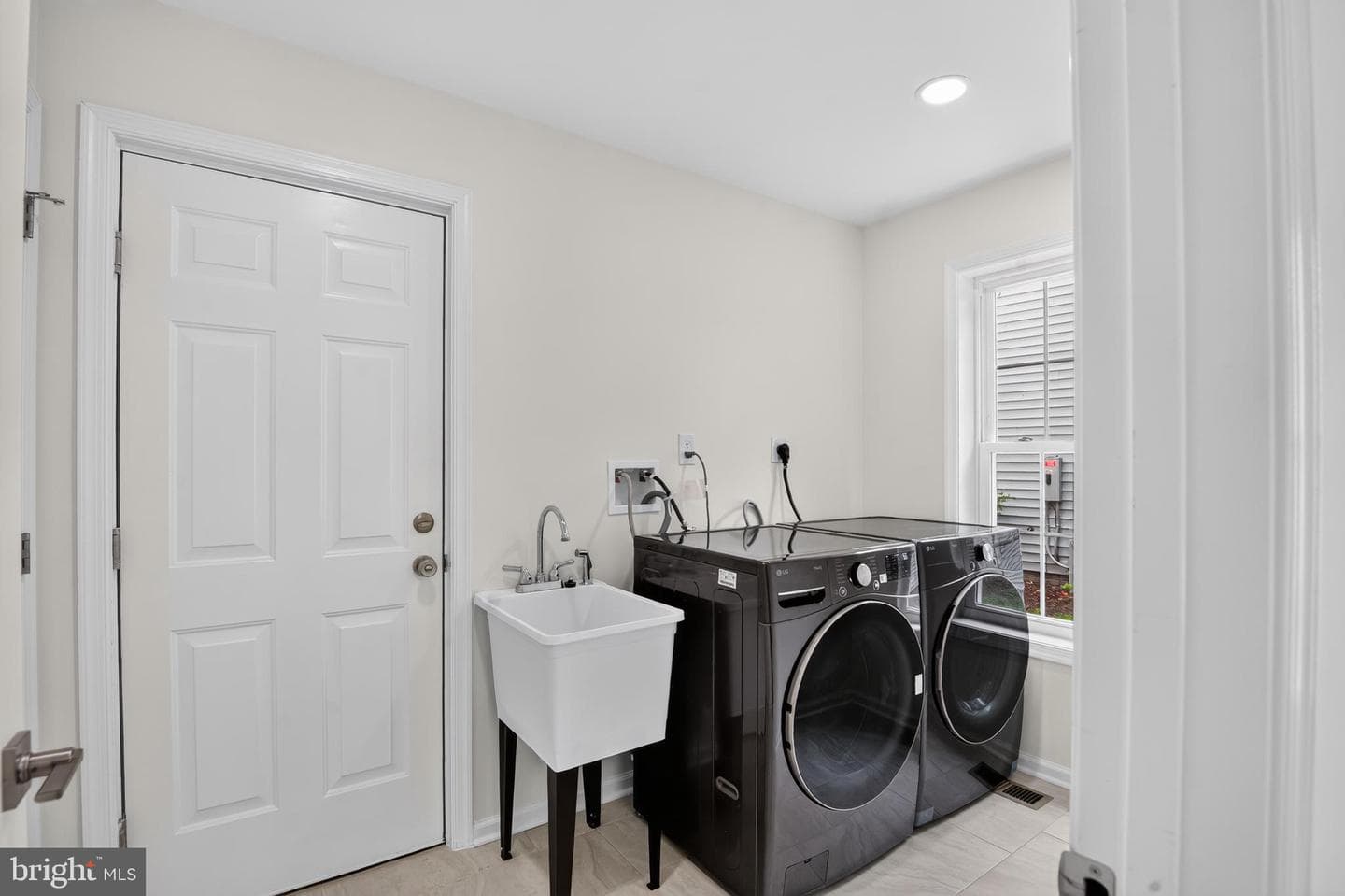 9536 Meadows Farm Drive photo 28