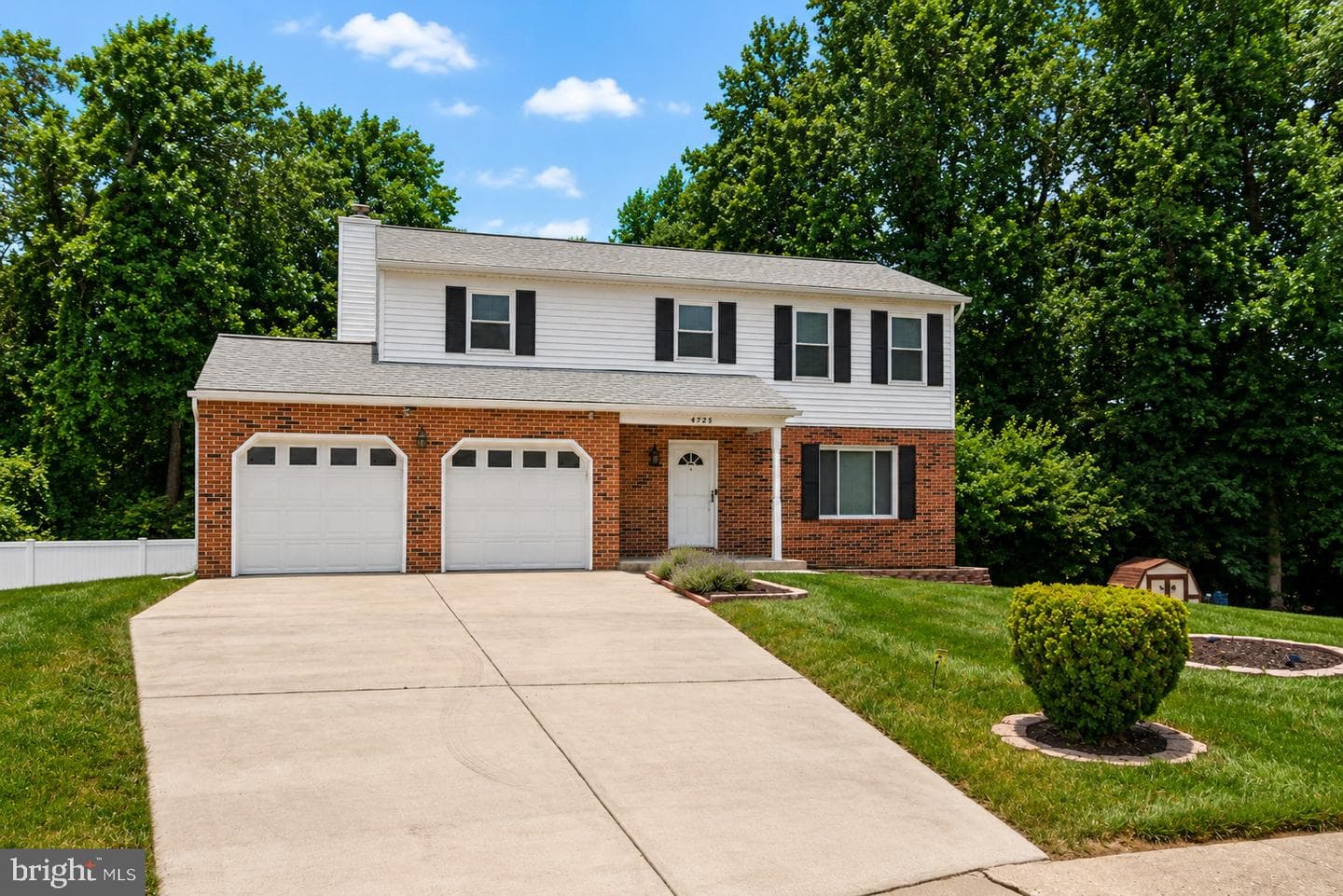 4225 Hanwell Road photo 1
