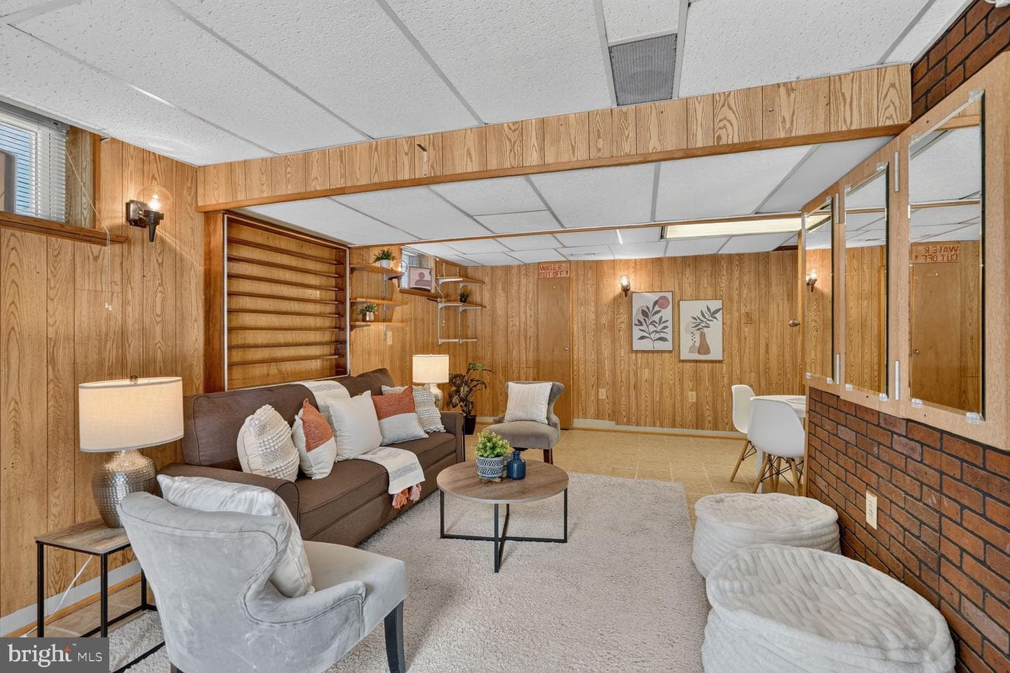4225 Hanwell Road photo 20