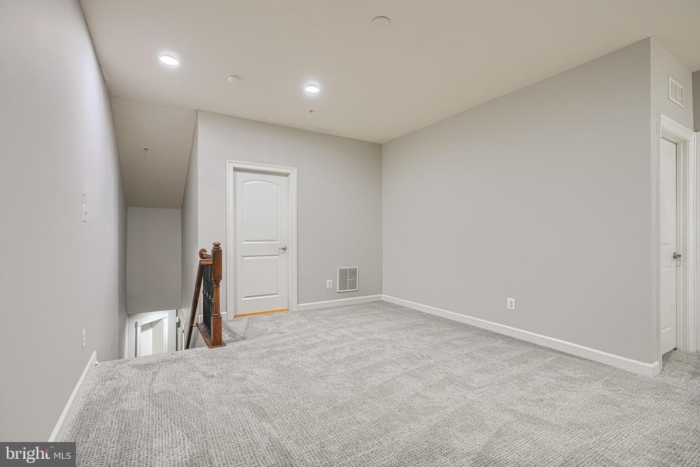 8608 Springvale Drive photo 45