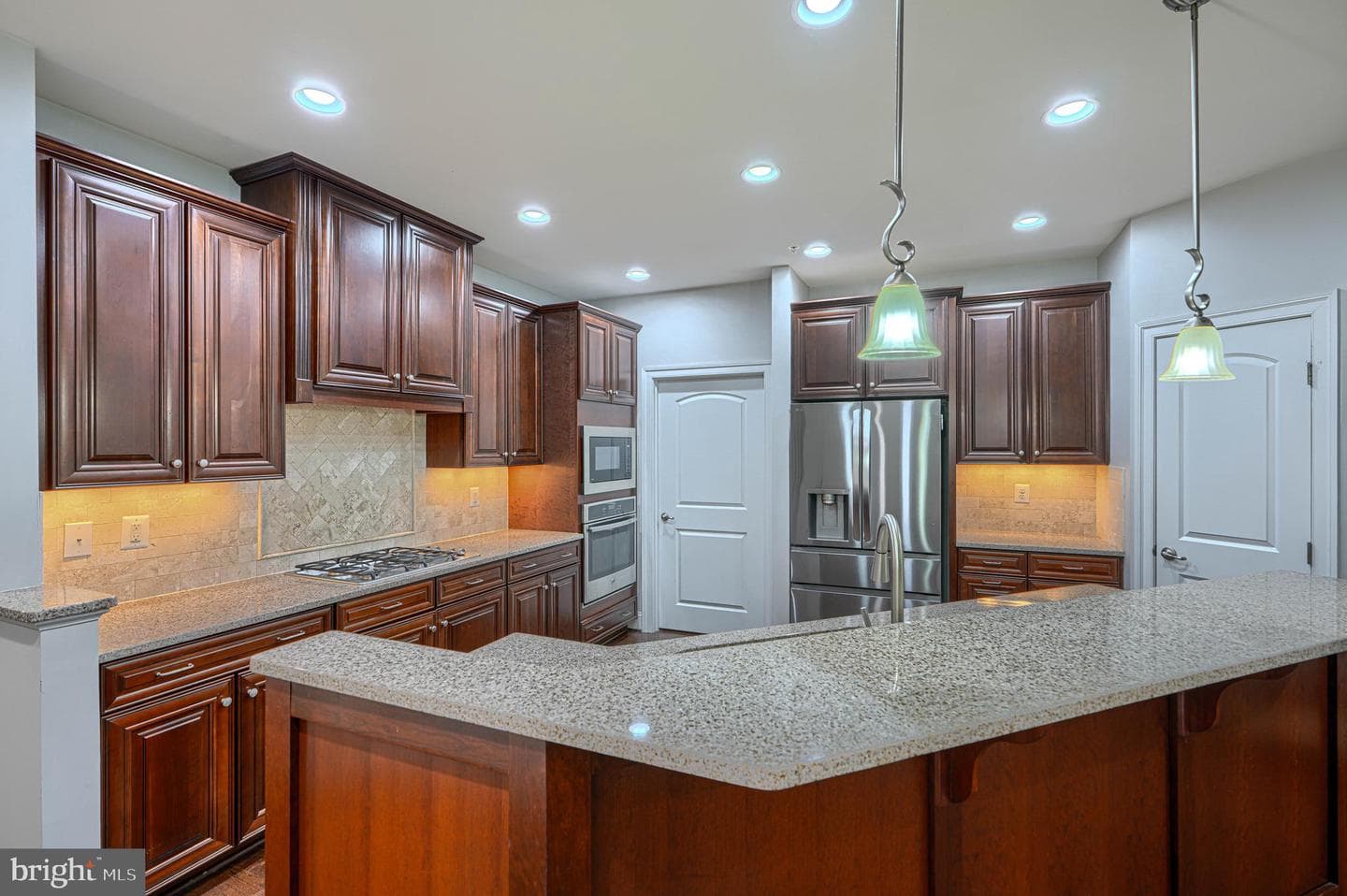 8608 Springvale Drive photo 7
