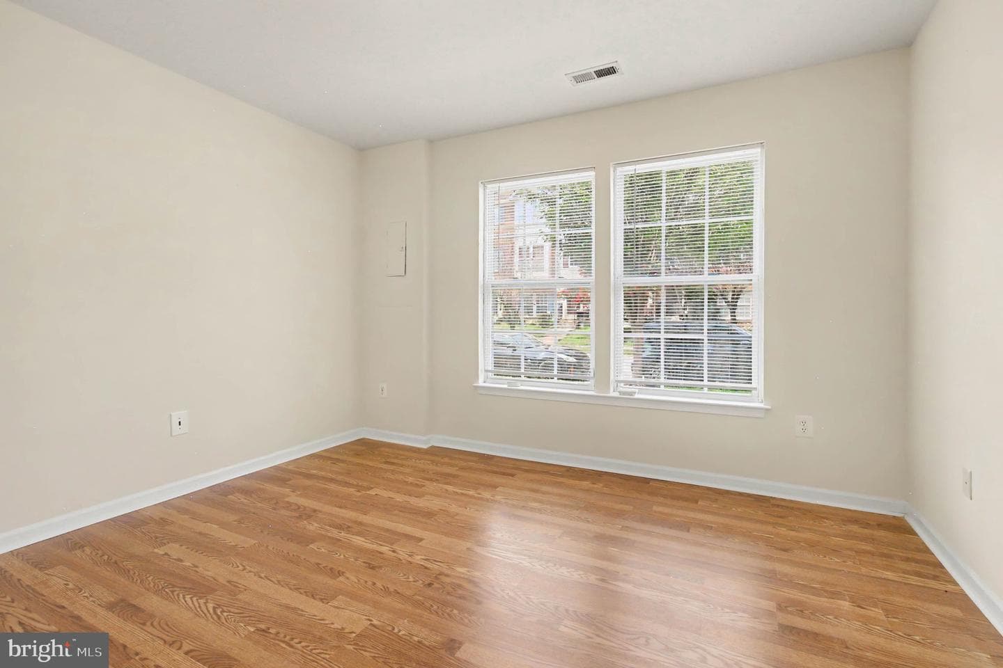 9715 Luguna Road photo 16
