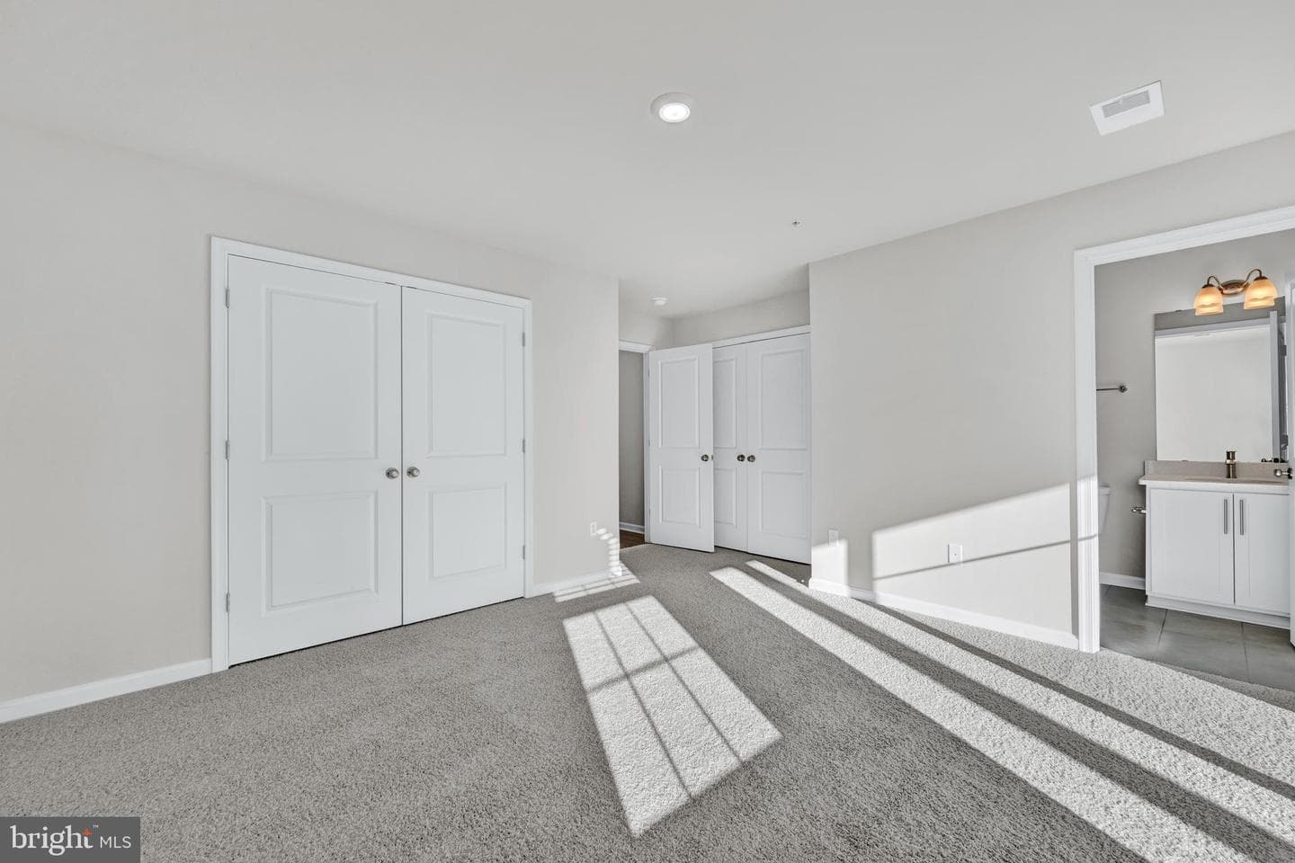 12 Merion Avenue photo 4