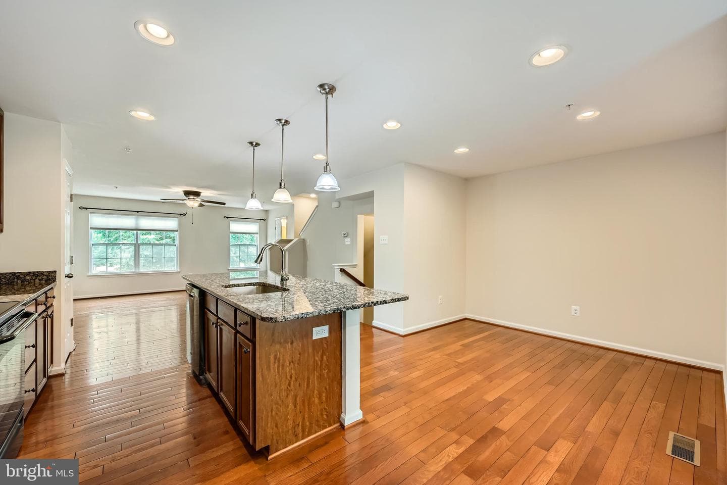 11606 Amaralles Drive photo 6