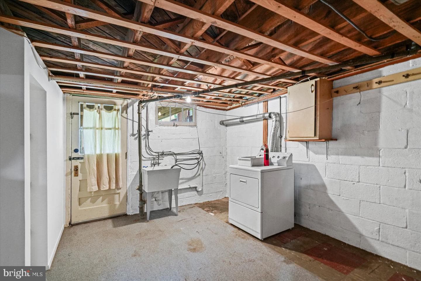 8113 Glen Gary Road photo 25