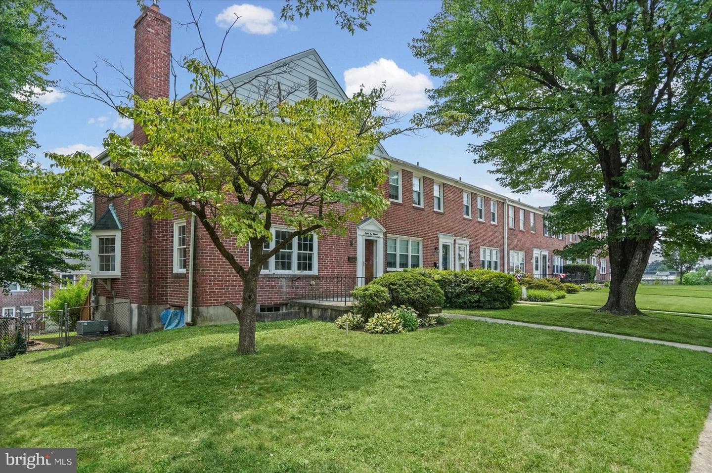 8113 Glen Gary Road photo 3