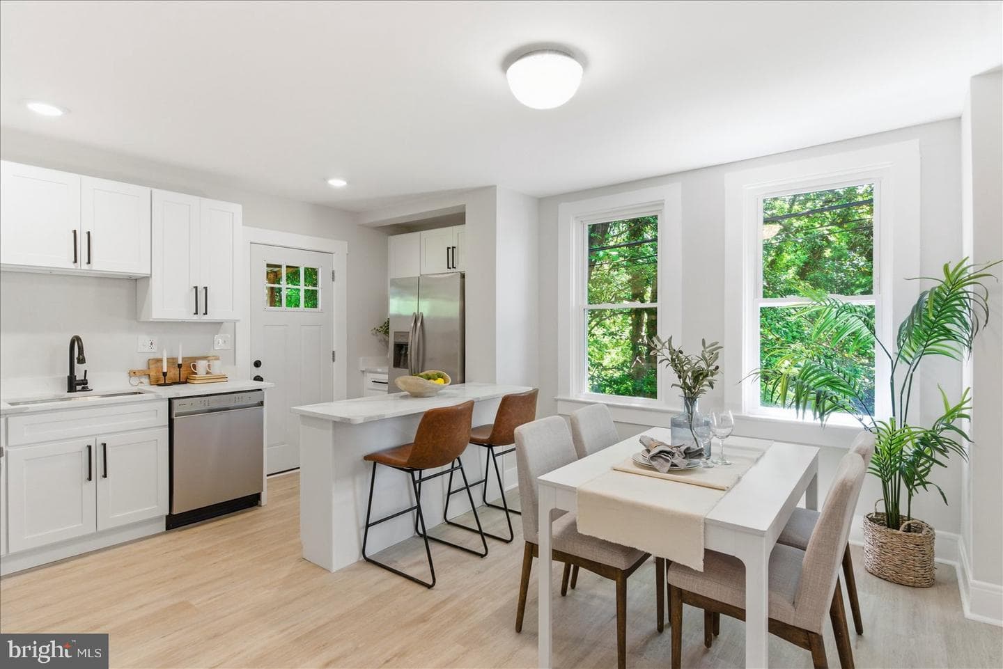 1 Glenwood Avenue photo 8