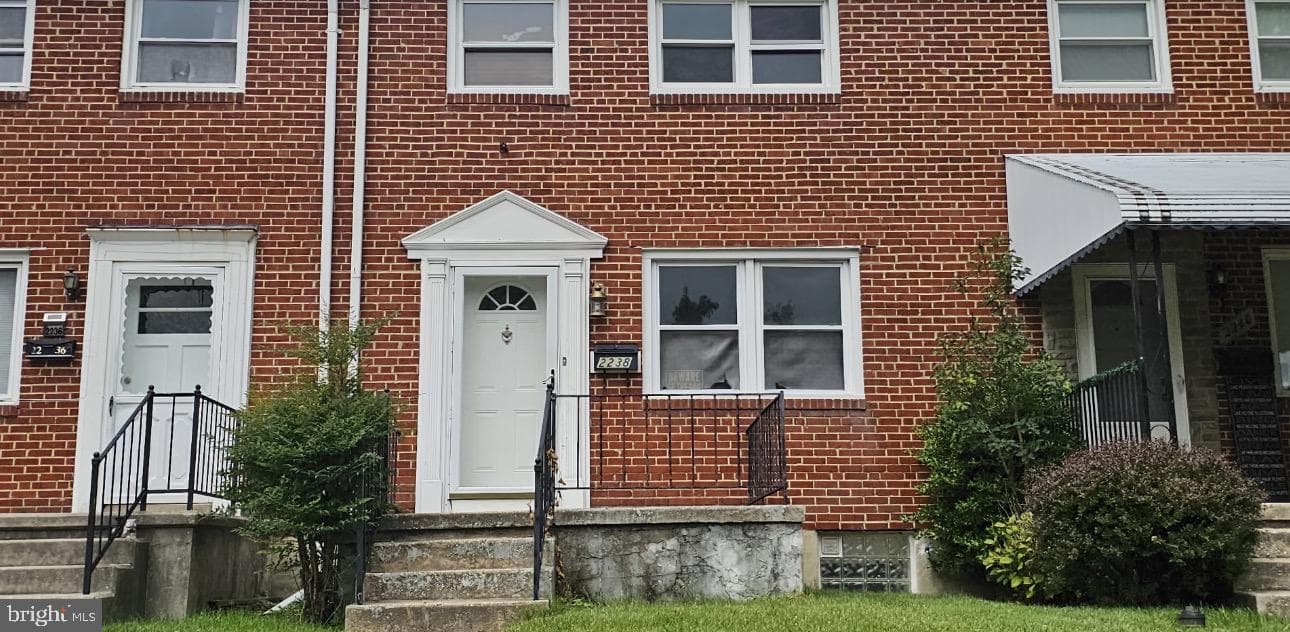 2238 Ellen Ave photo 1