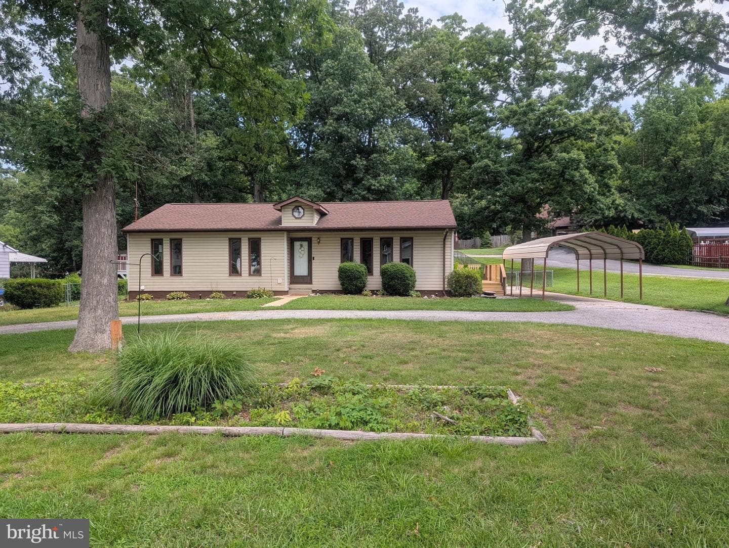 1418 Spring Avenue photo 1
