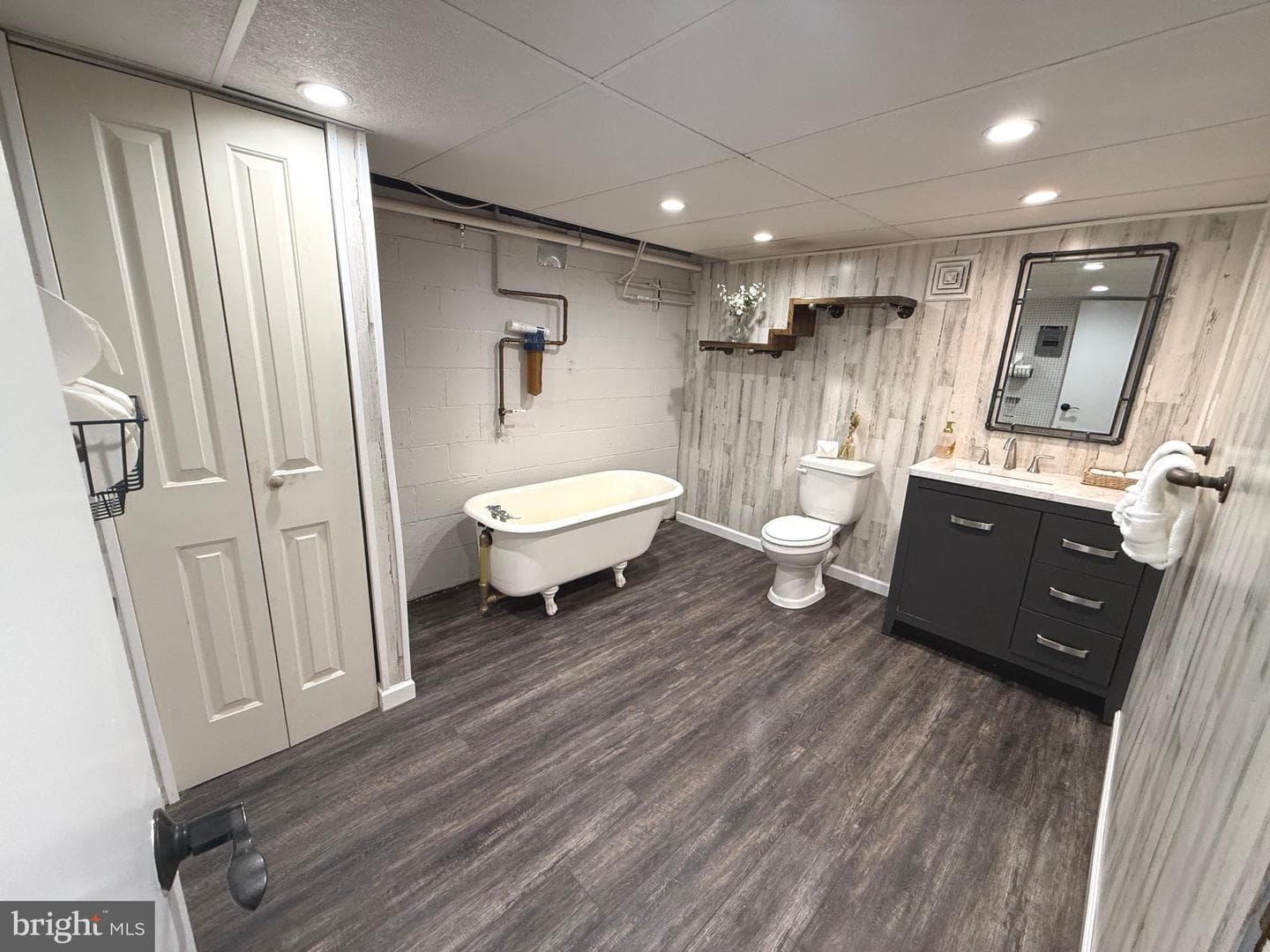 1418 Spring Avenue photo 42
