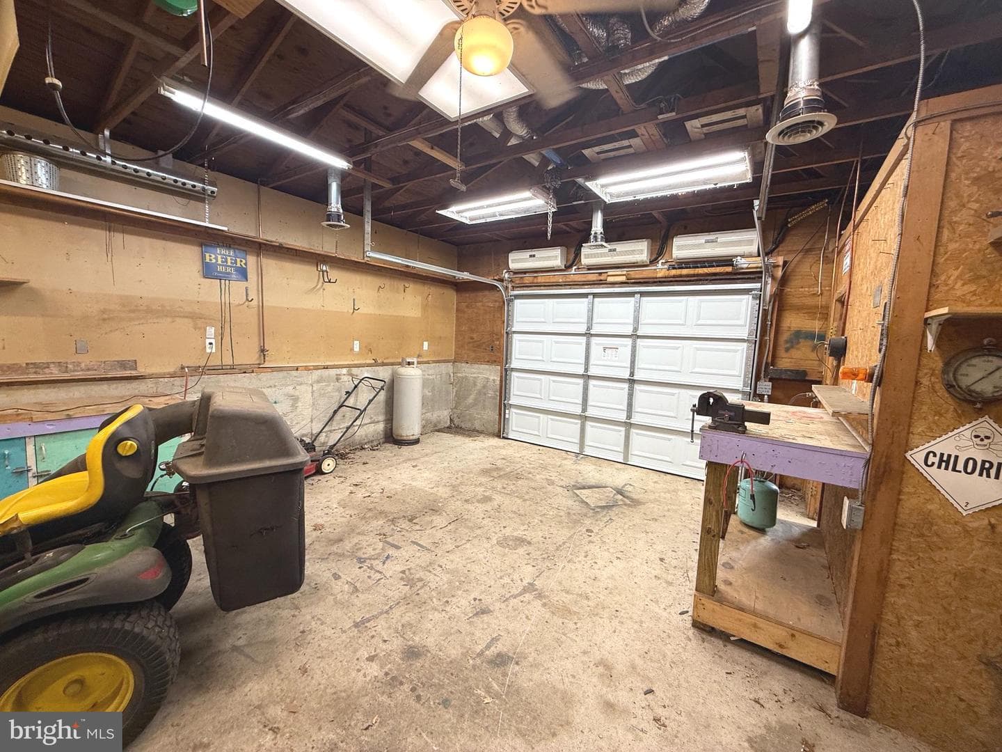 1418 Spring Avenue photo 45