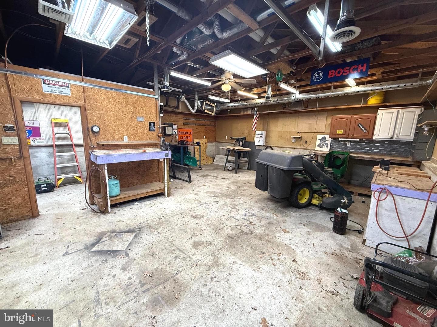 1418 Spring Avenue photo 47
