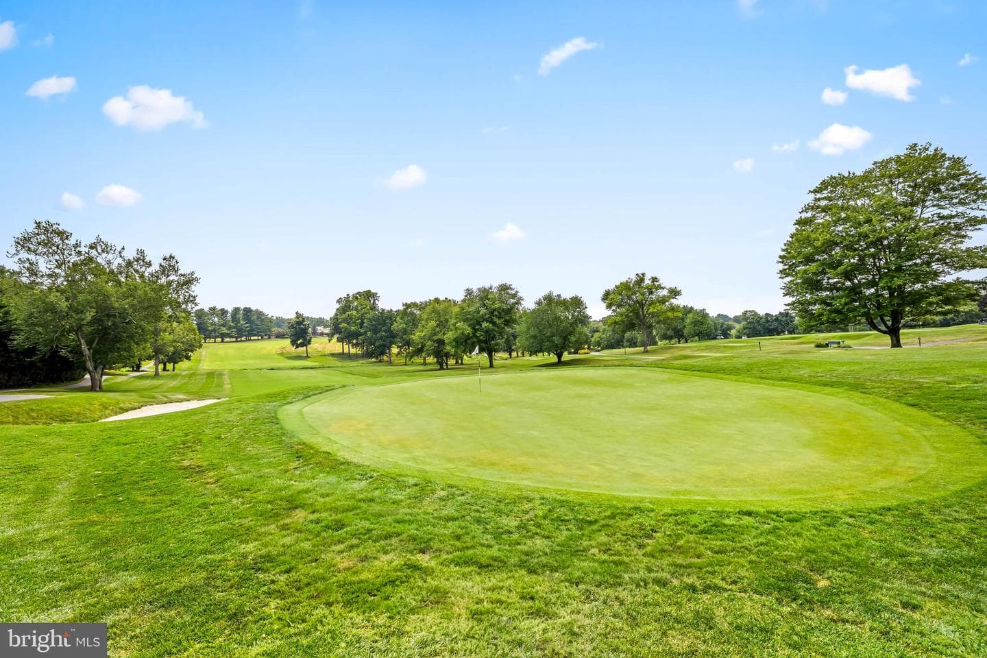 4 Country Club Lane photo 34
