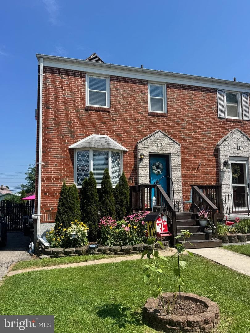 13 Lyndale Avenue photo 1