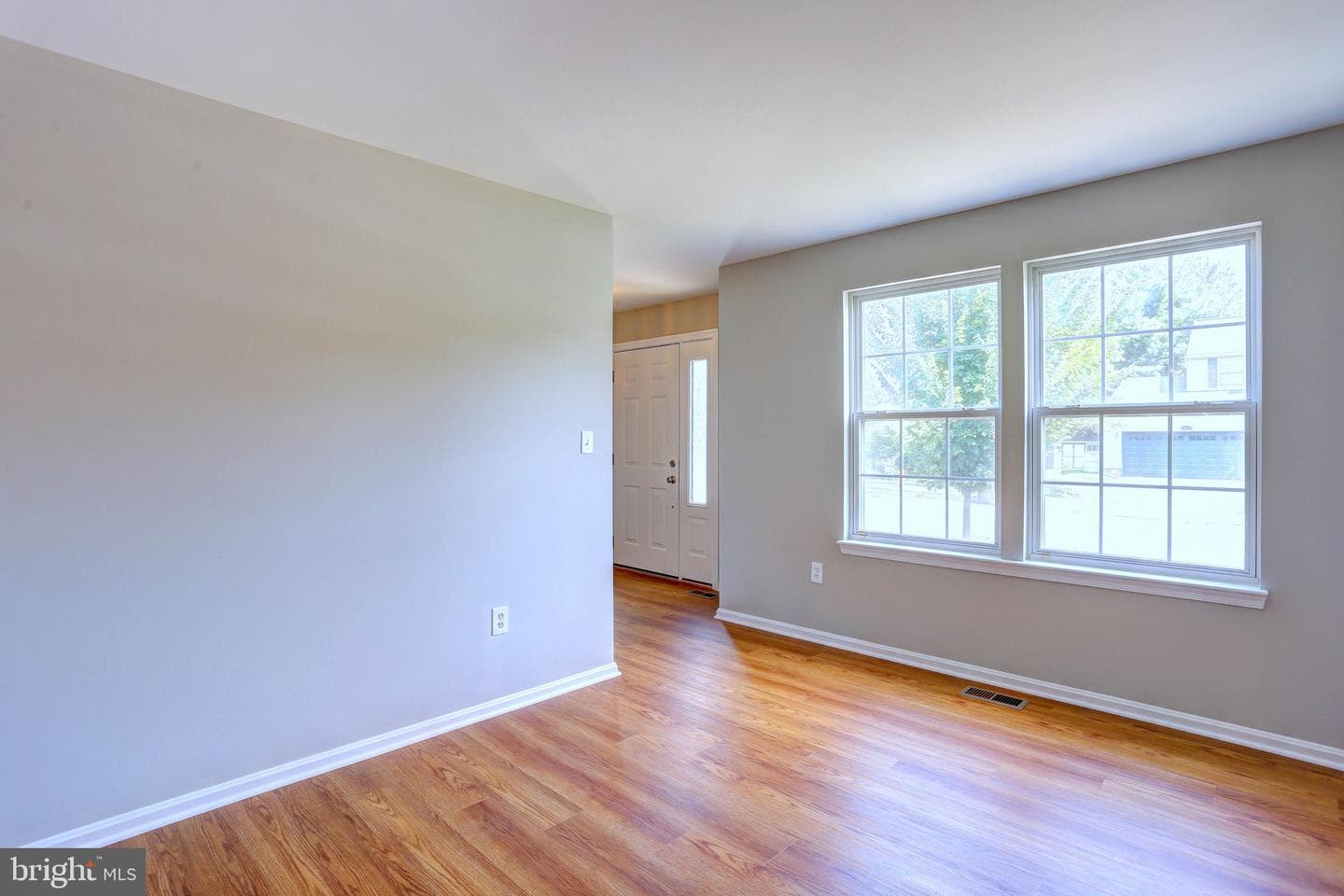 619 Cinnamon Tree Court photo 14