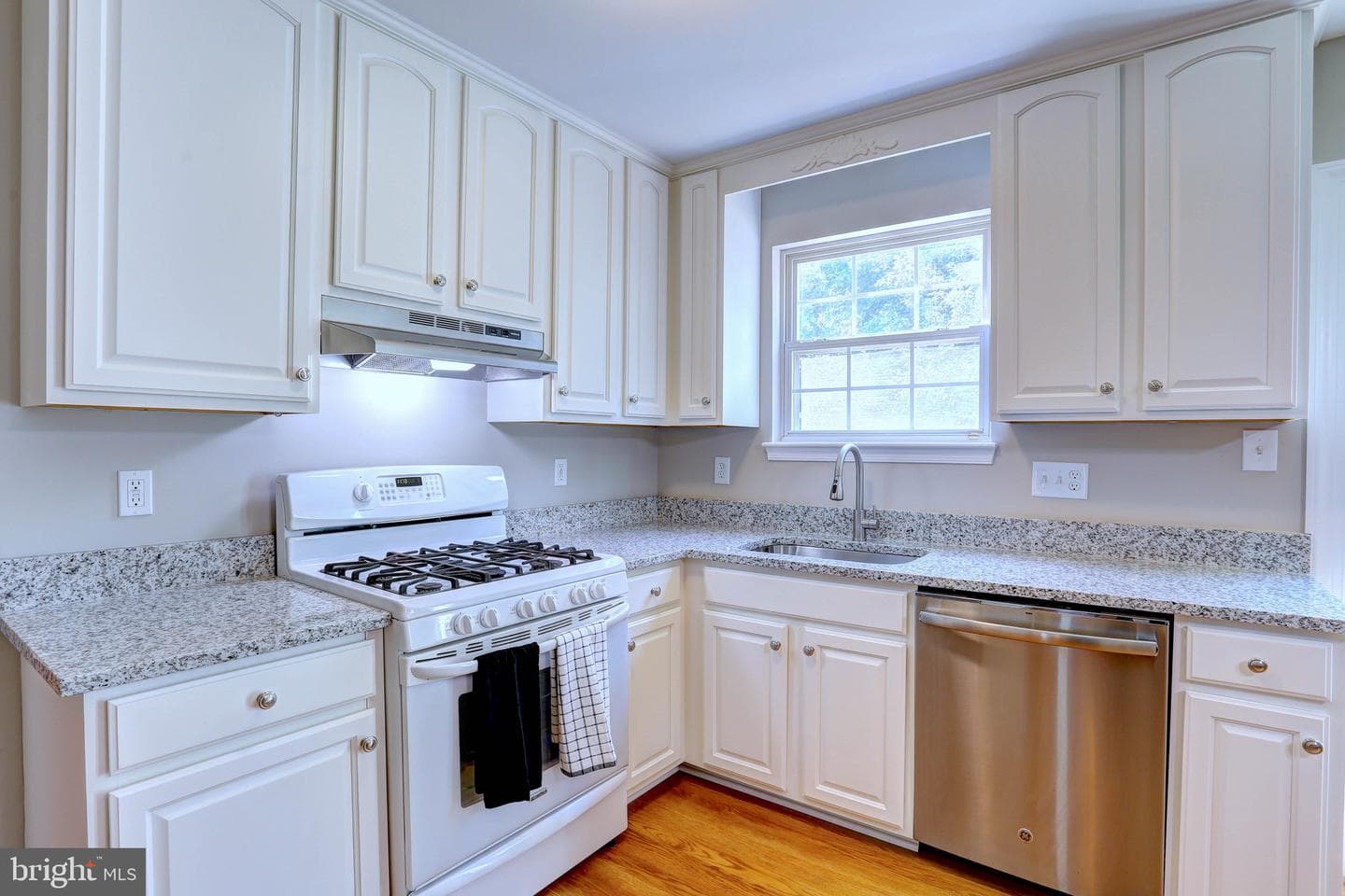 619 Cinnamon Tree Court photo 23