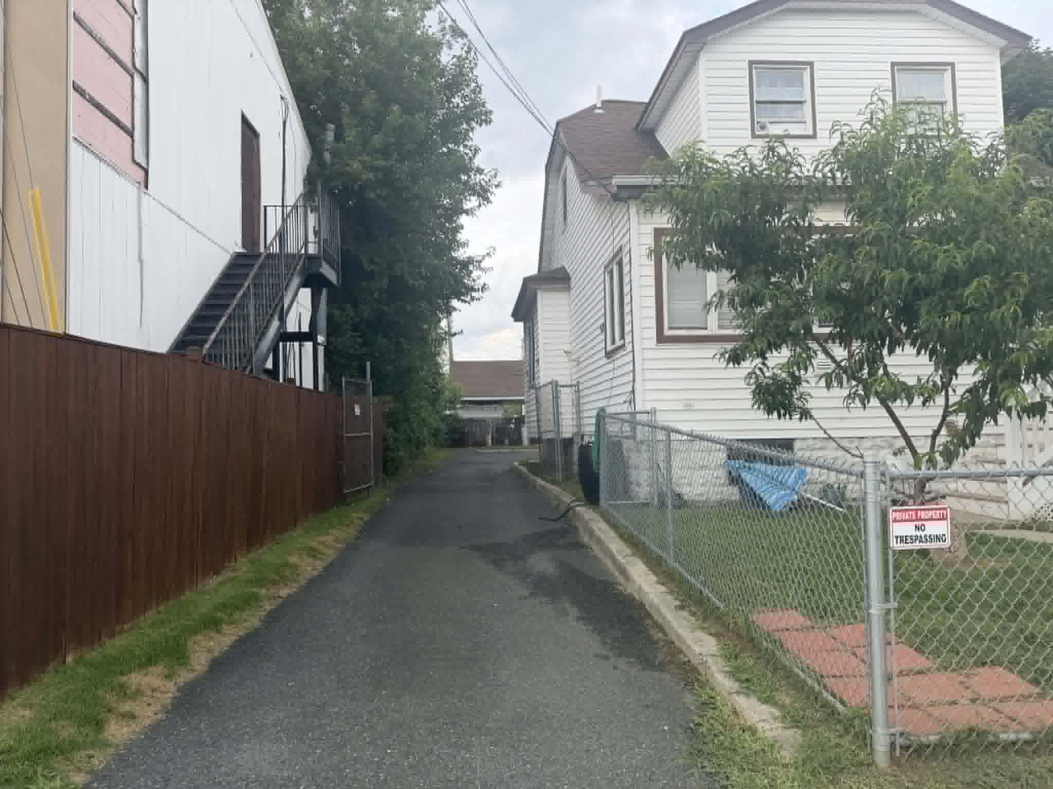 1 Goeller Avenue photo 25
